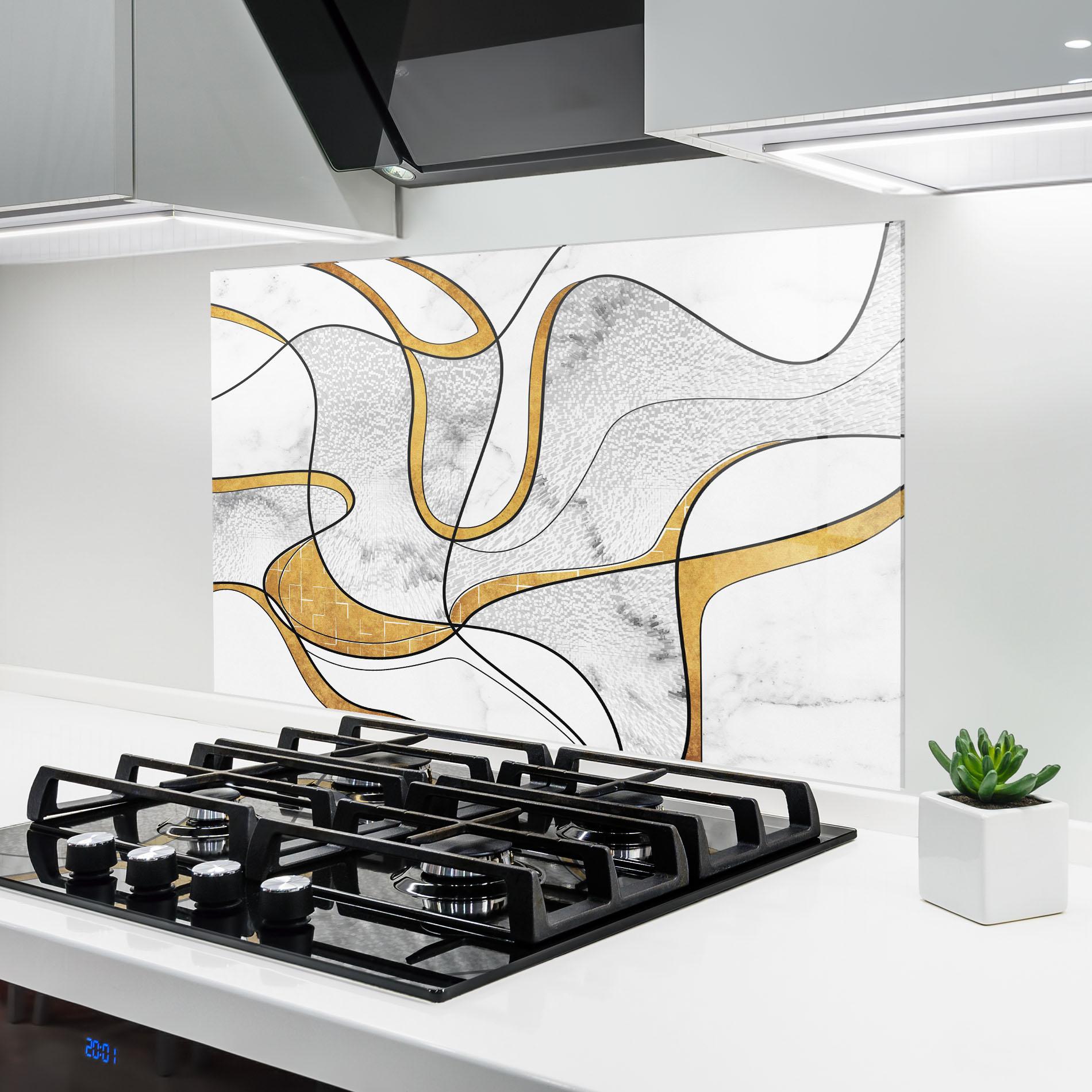 Panou Sticla Bucatarie Abstract Gold Lines mockup 6