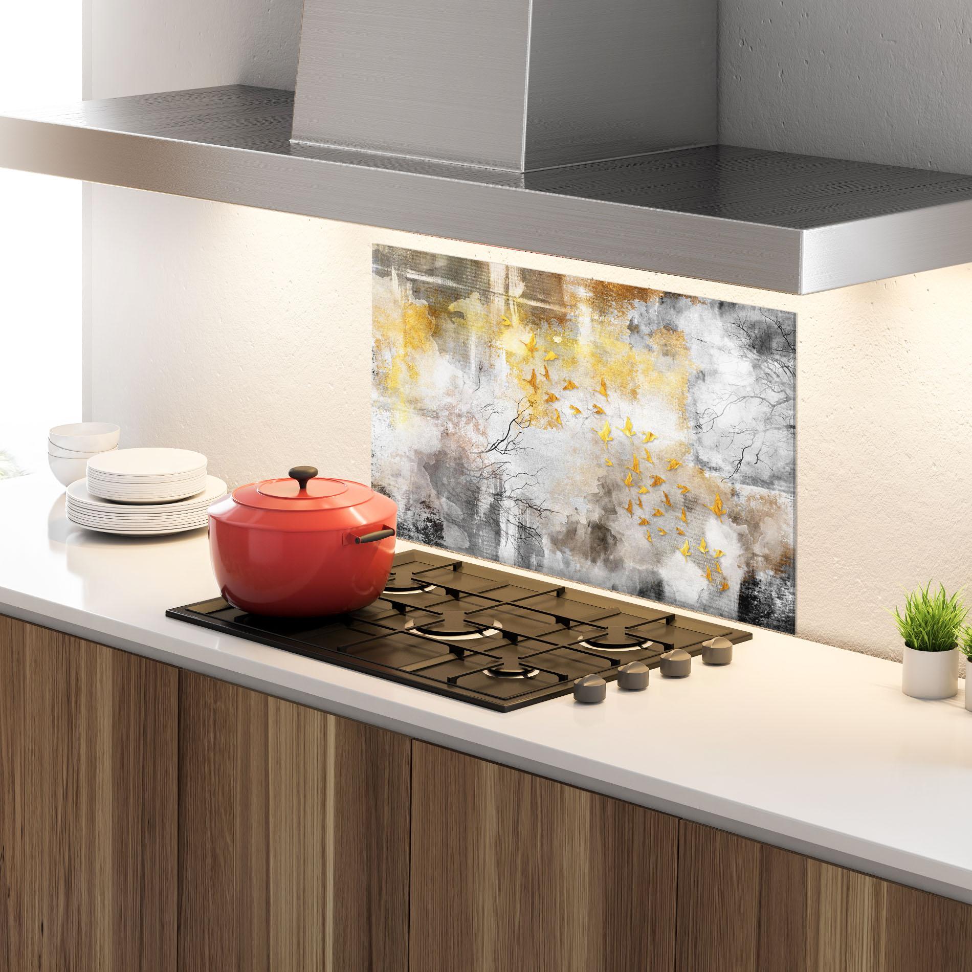 Panou Sticla Bucatarie Gold Birds Flying mockup 4