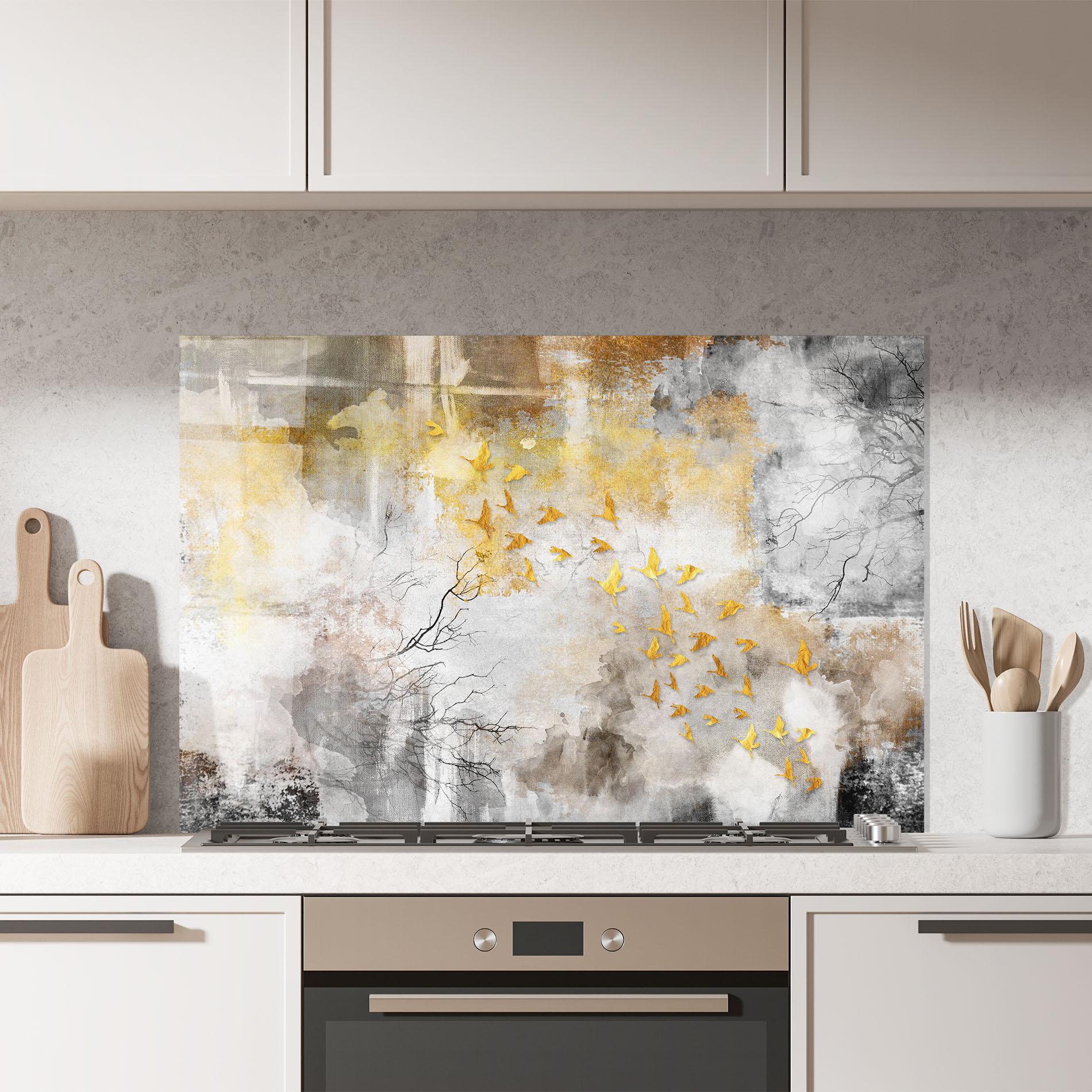 Panou Sticla Bucatarie Gold Birds Flying mockup 7