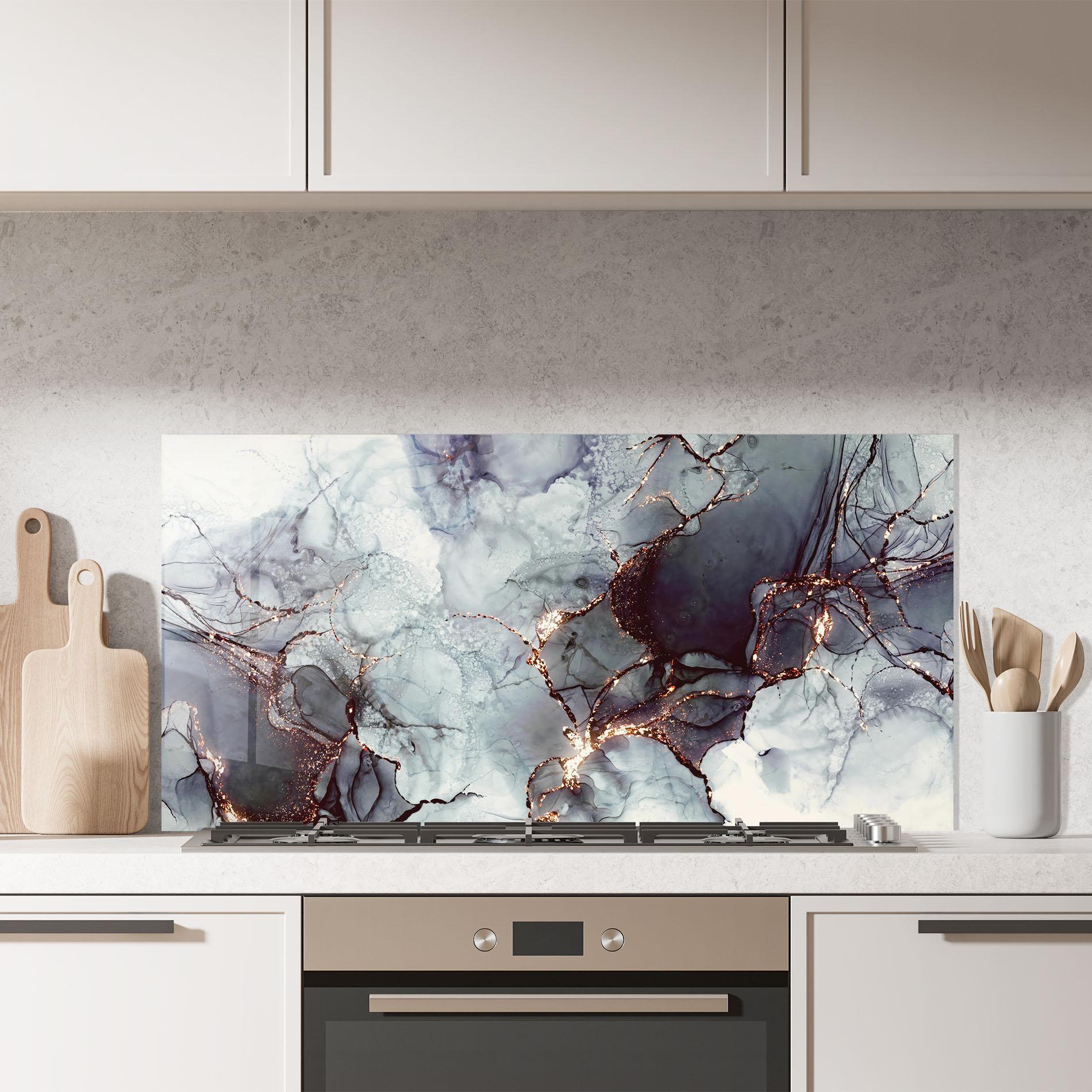 Panou Sticla Bucatarie Abstract Gold Path mockup 7