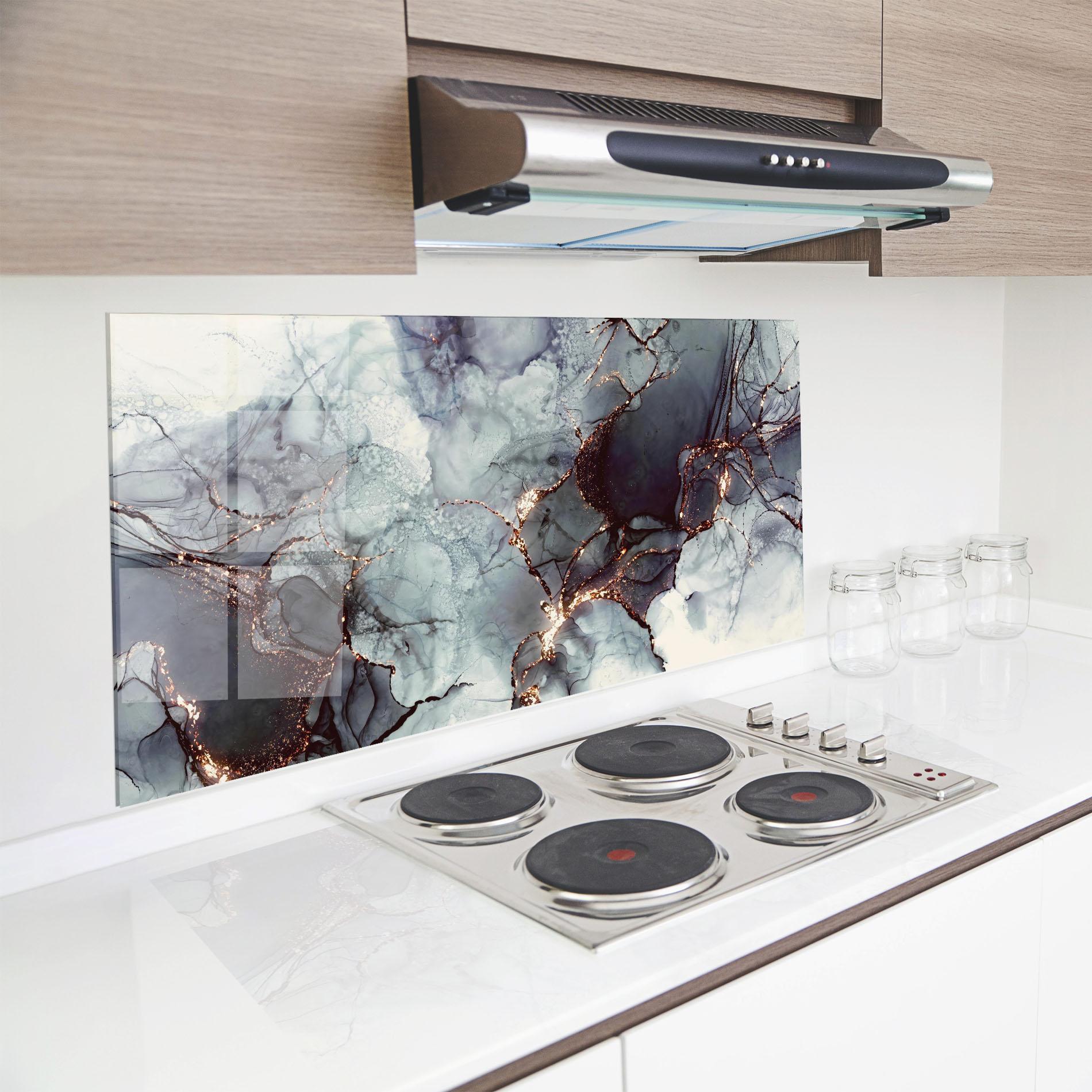 Panou Sticla Bucatarie Abstract Gold Path mockup 8