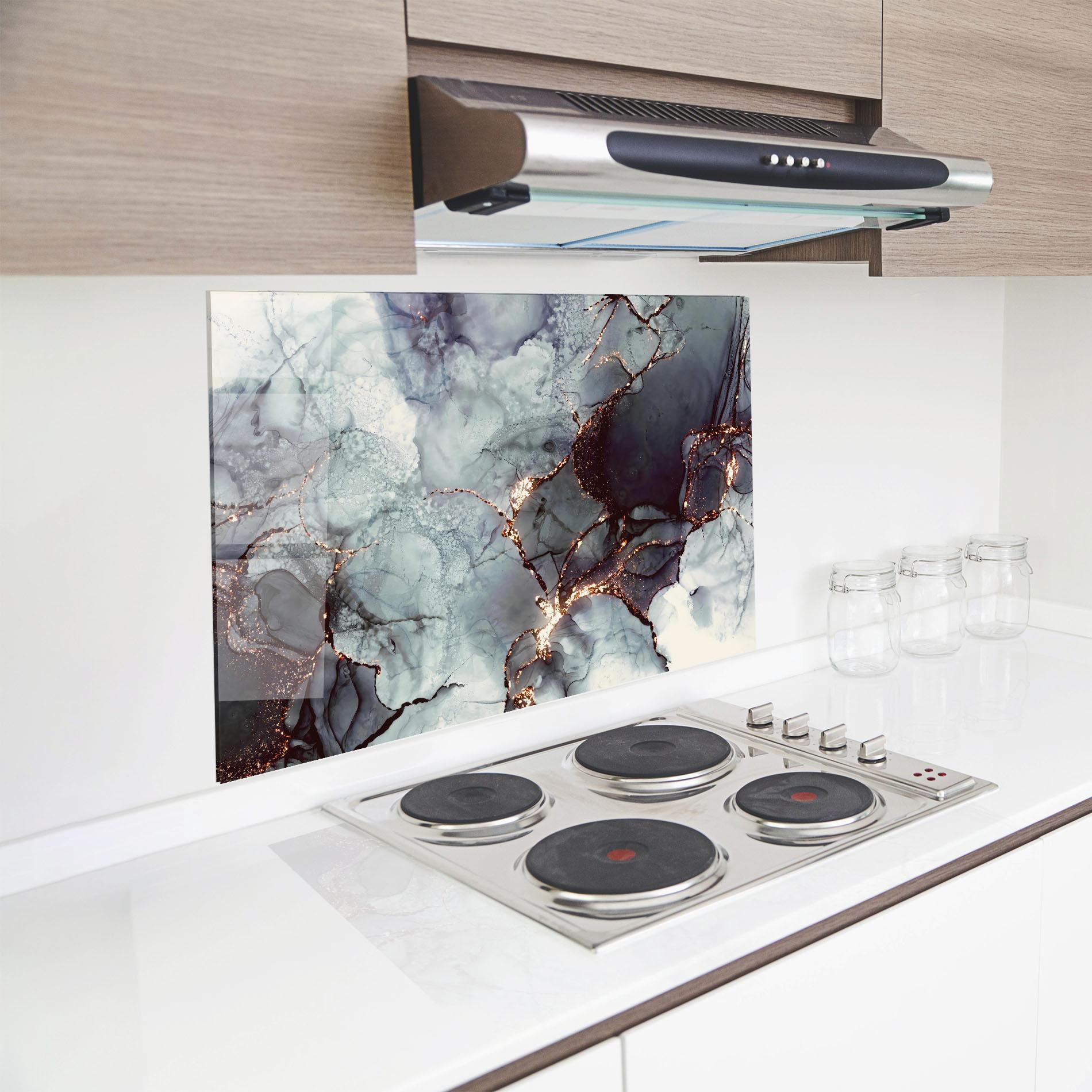 Panou Sticla Bucatarie Abstract Gold Path mockup 8