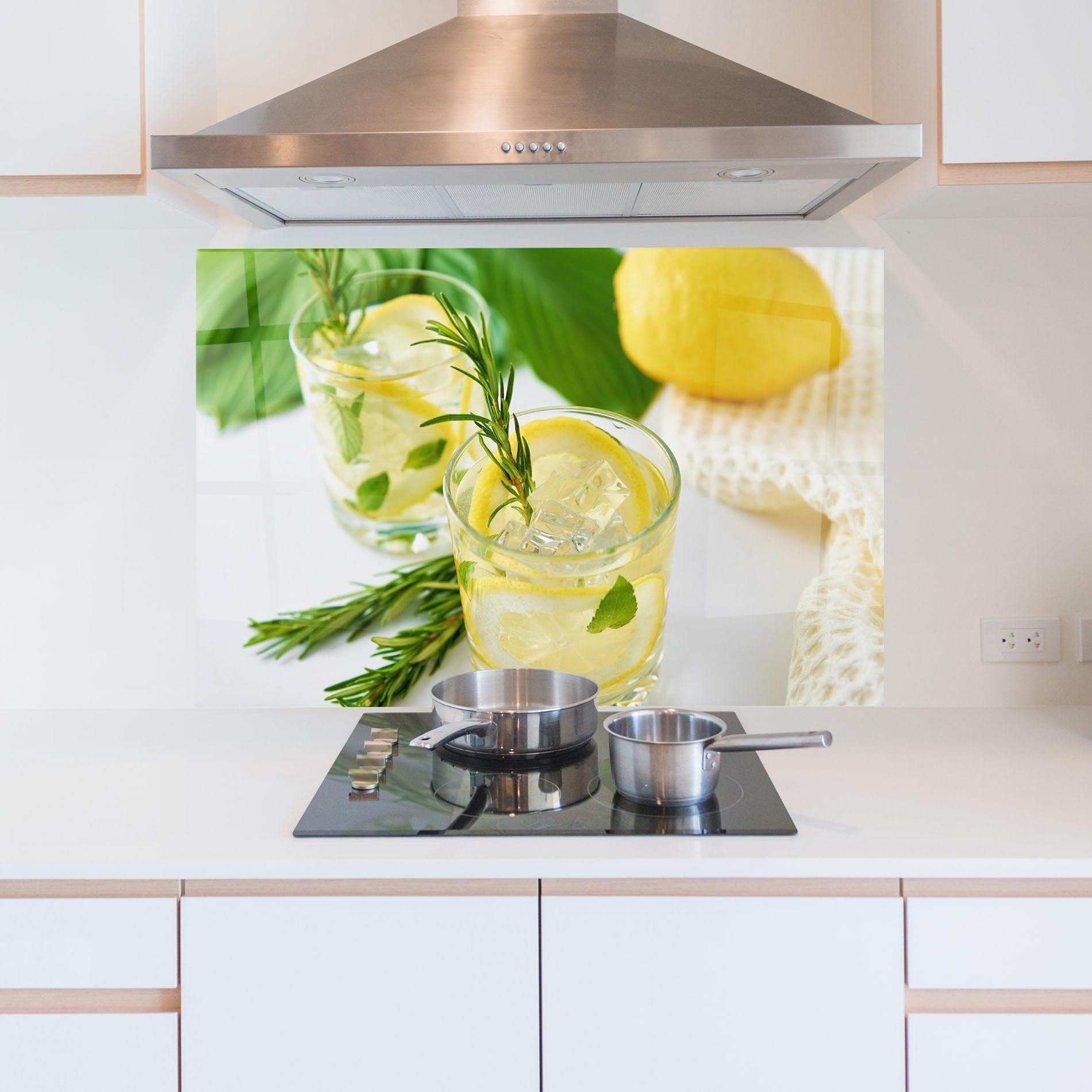 Panou Sticla Bucatarie Lemon Rosemary Drink mockup 5