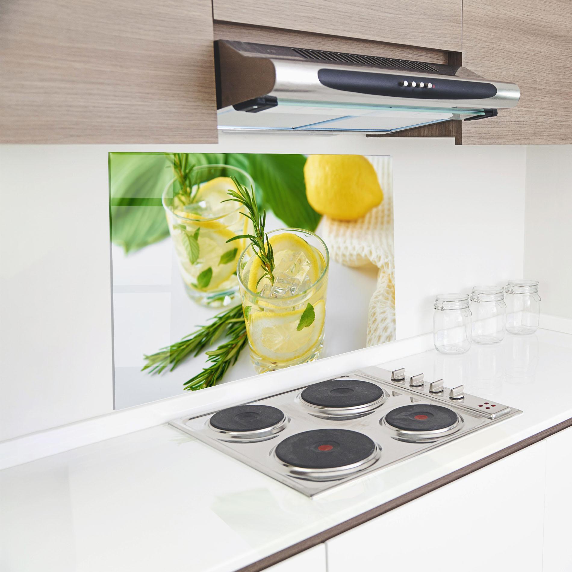 Panou Sticla Bucatarie Lemon Rosemary Drink mockup 8