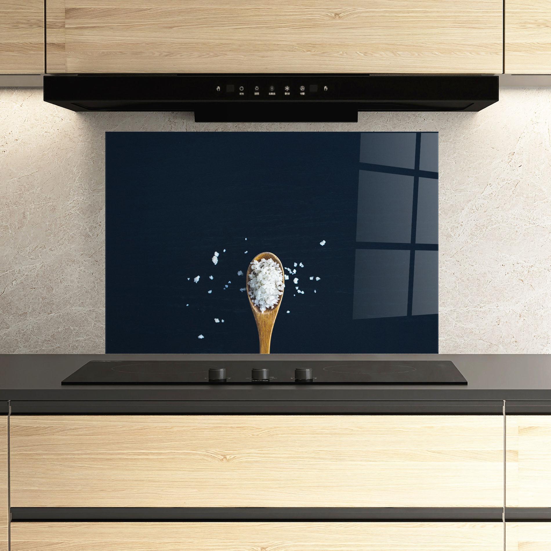 Panou Sticla Bucatarie Salt On Black mockup 3