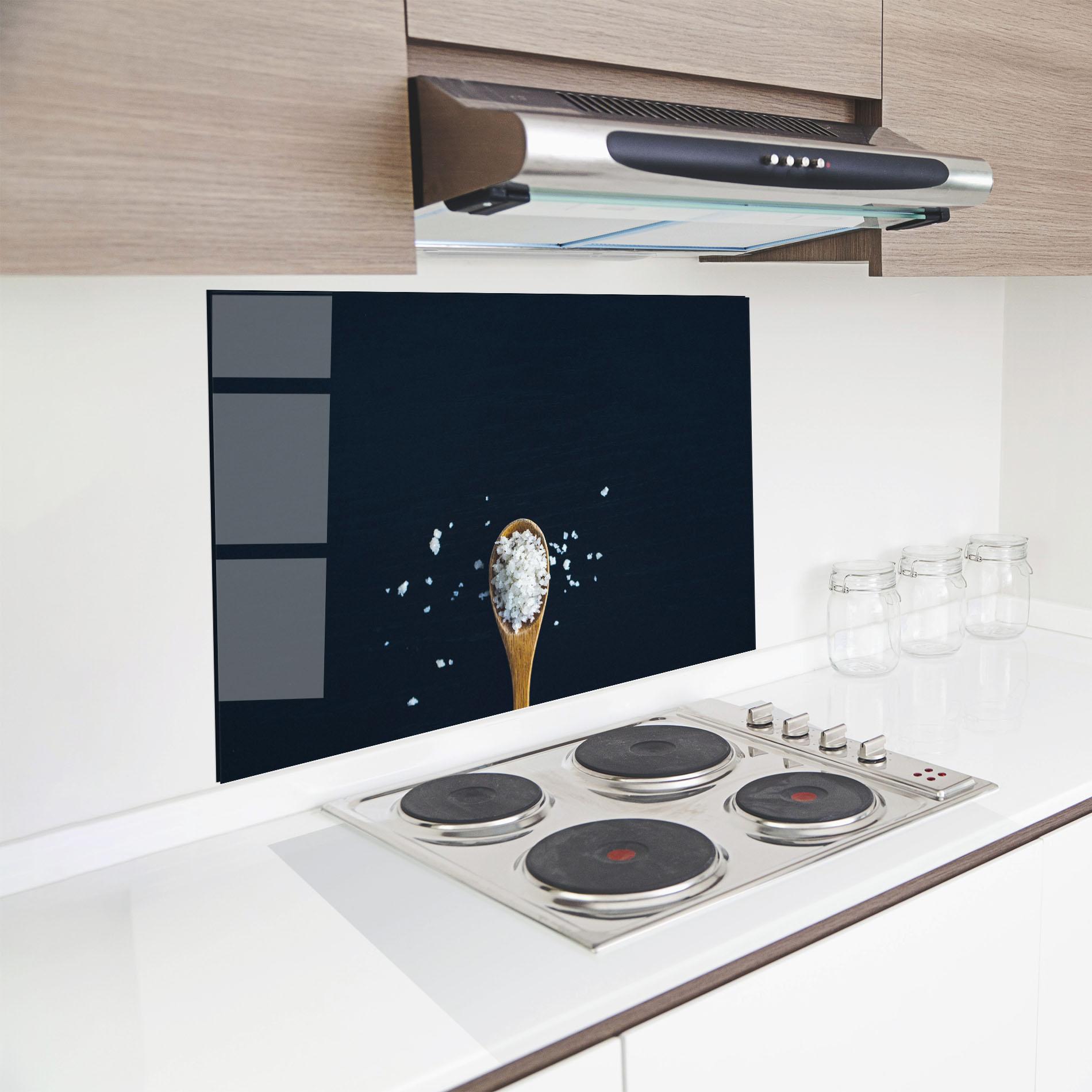 Panou Sticla Bucatarie Salt On Black mockup 8