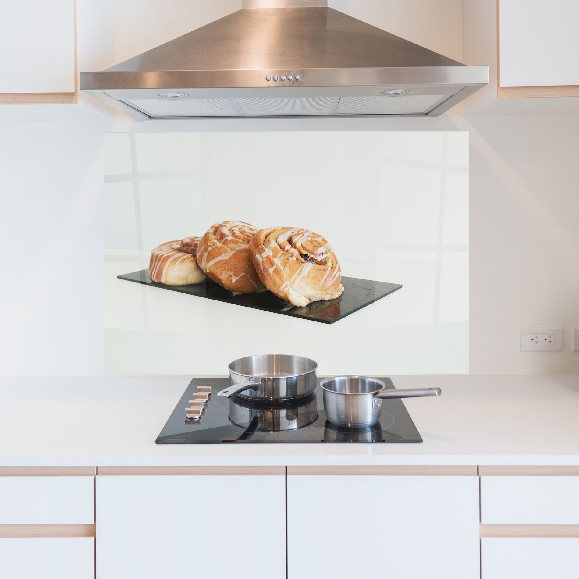 Cinnamon Rolls mockup 5