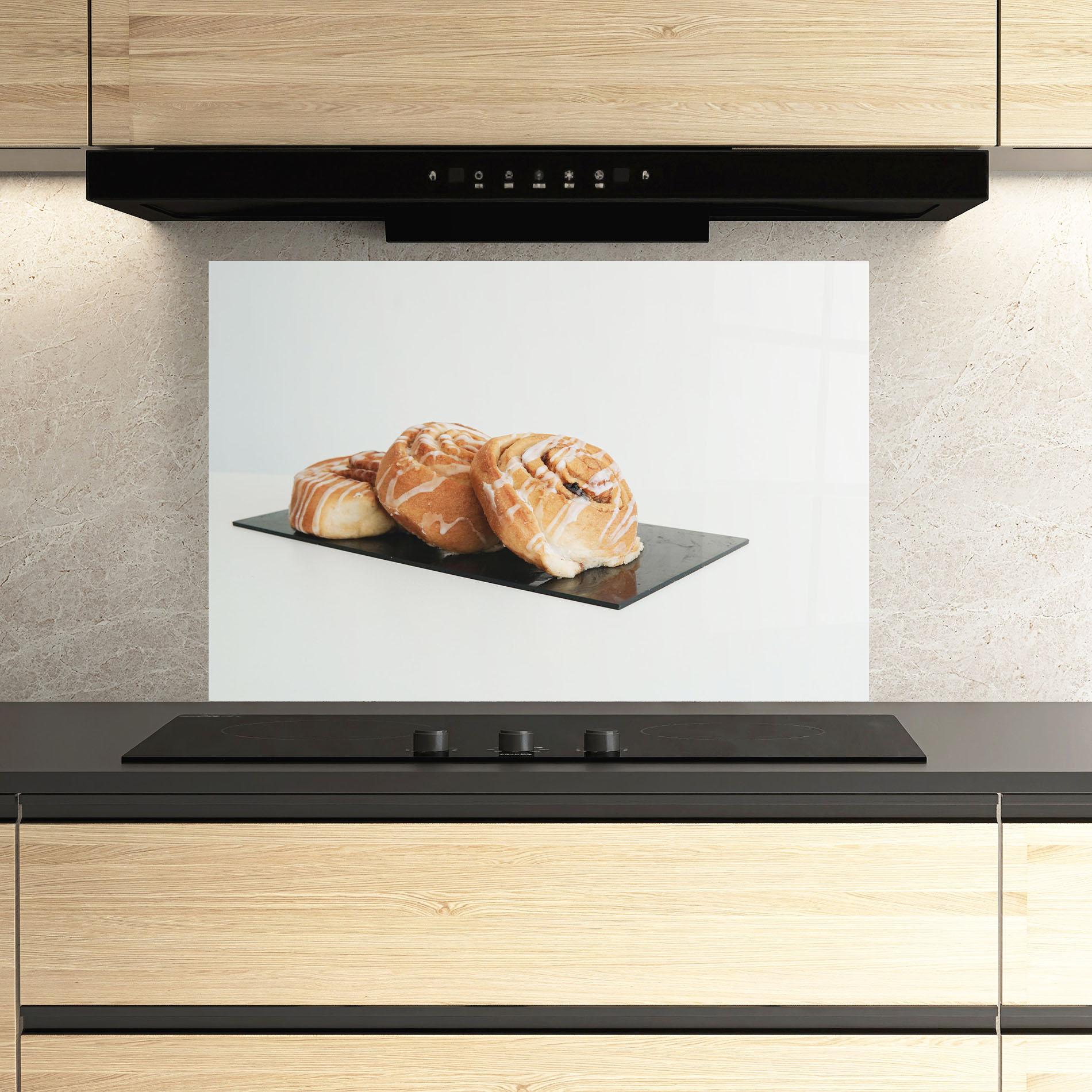 Panou Sticla Bucatarie Cinnamon Rolls mockup 3