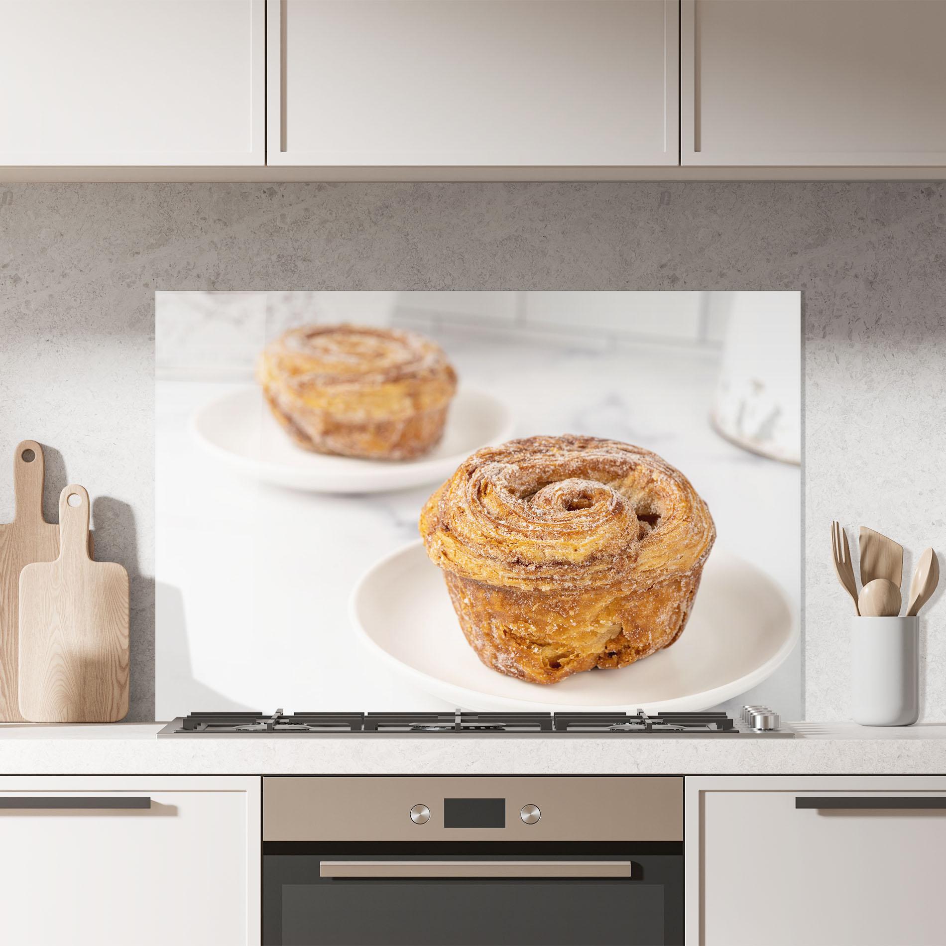 Panou Sticla Bucatarie Cinnamon Roll mockup 7