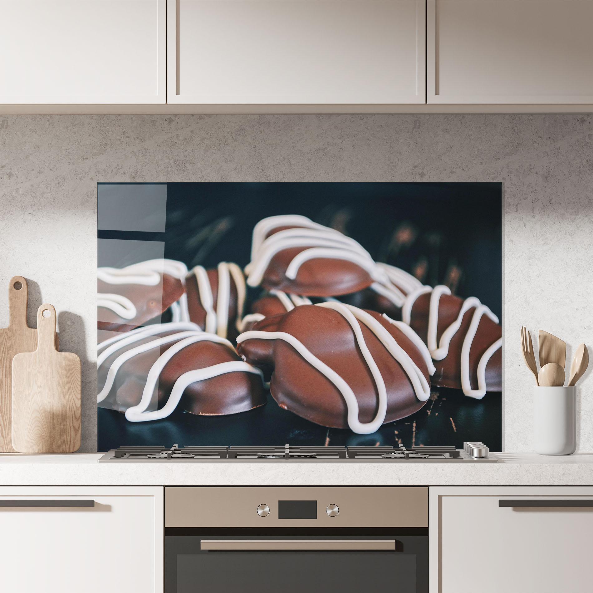 Panou Sticla Bucatarie Heart Shaped Chocolate mockup 7