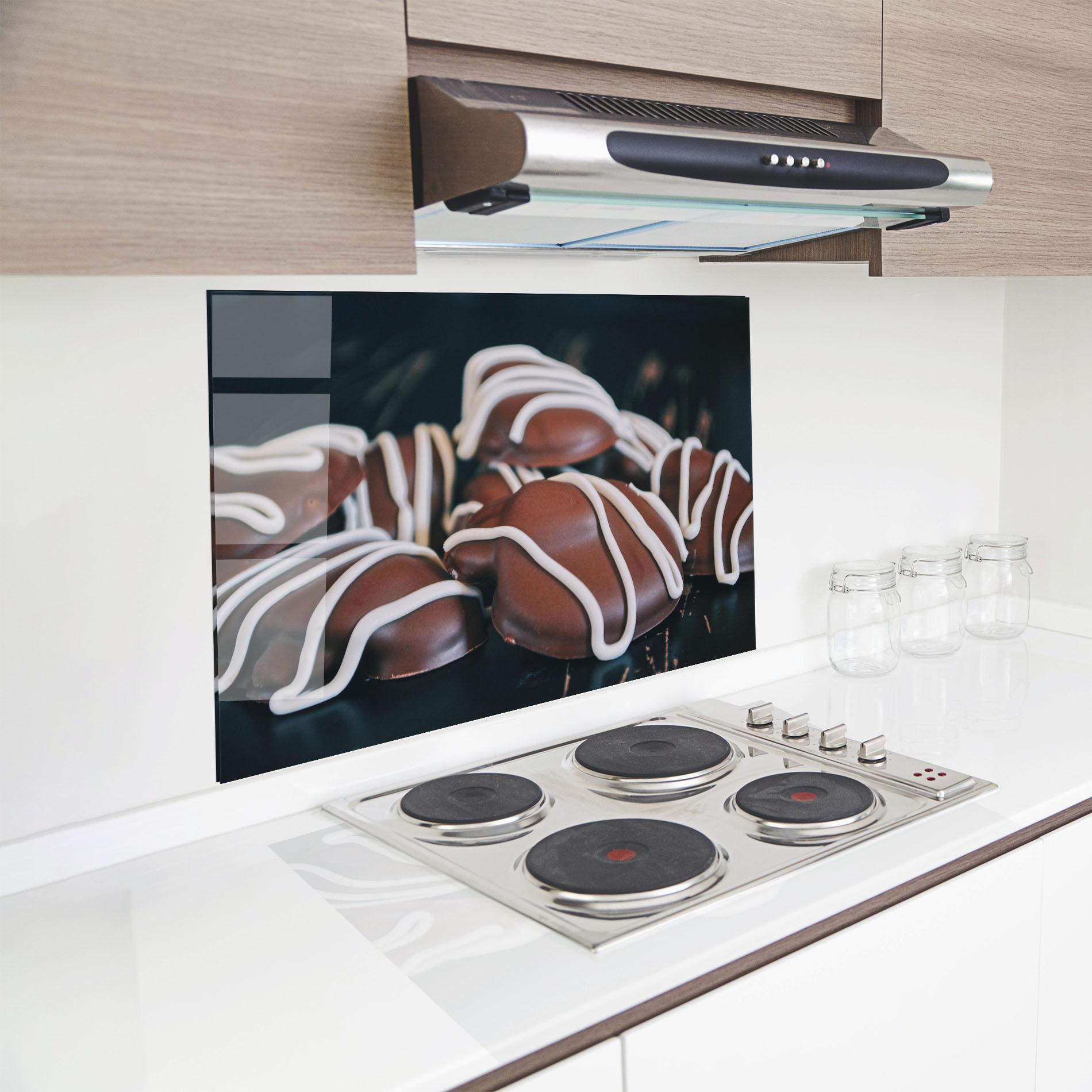 Panou Sticla Bucatarie Heart Shaped Chocolate mockup 8