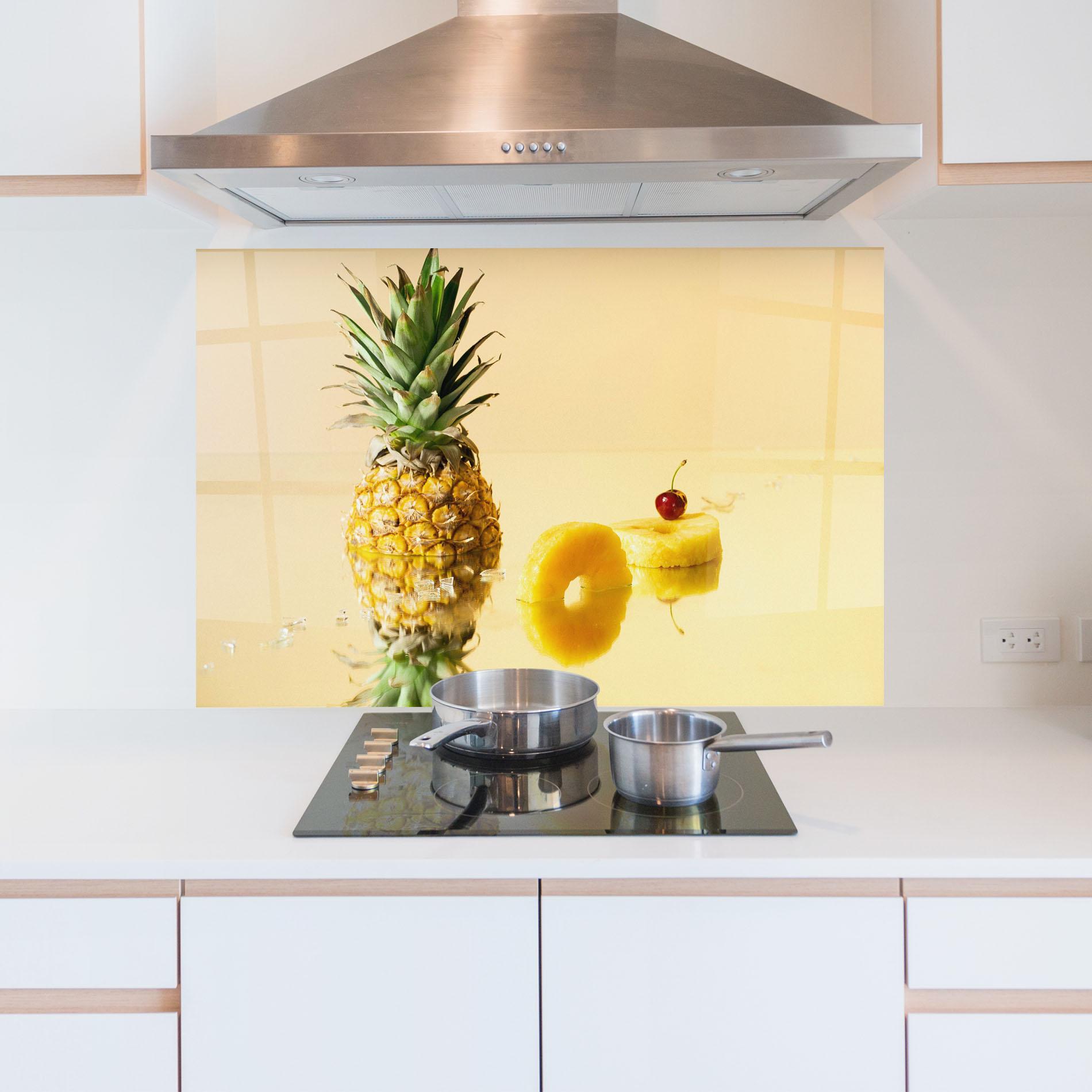 Panou Sticla Bucatarie Cut Pineapple mockup 5