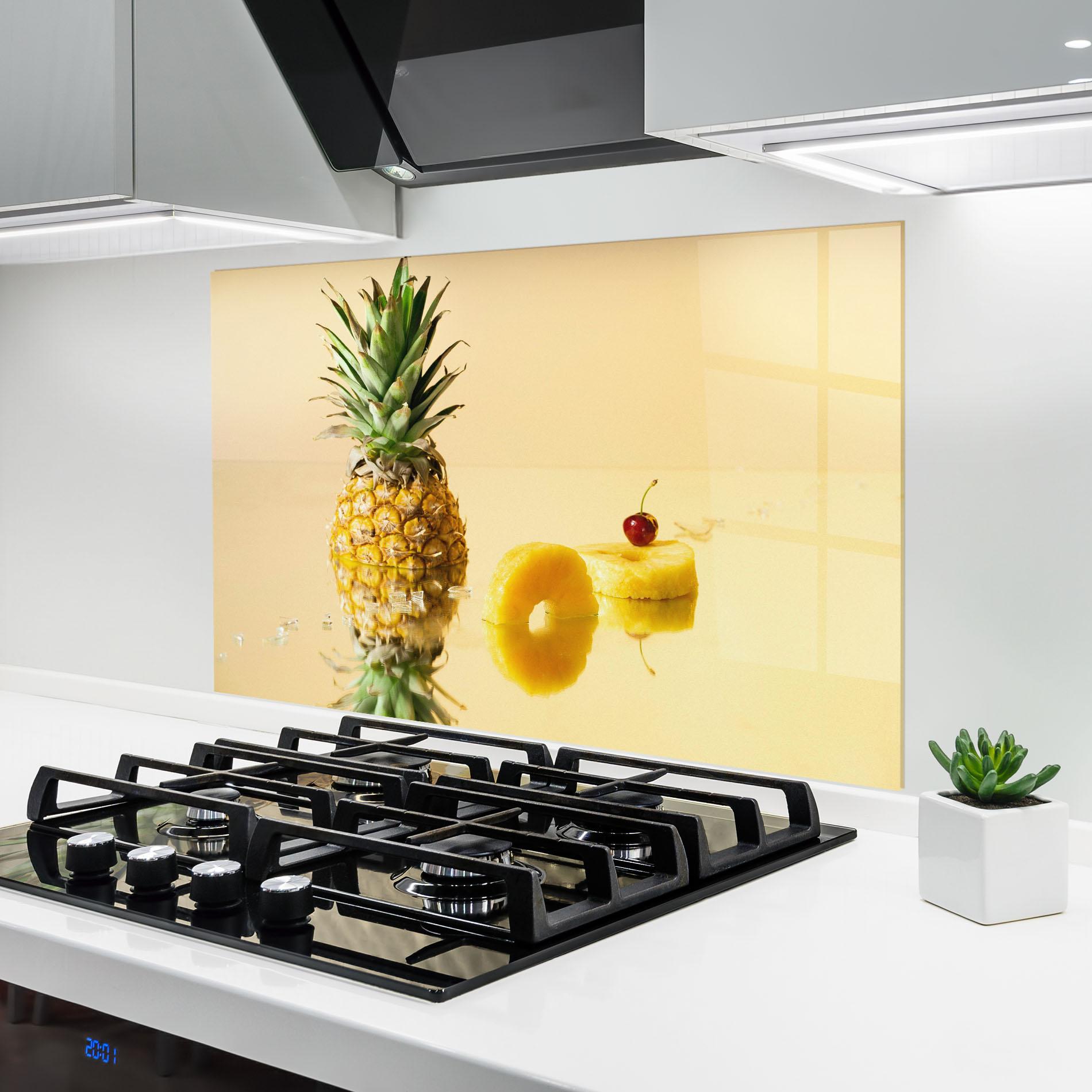 Panou Sticla Bucatarie Cut Pineapple mockup 6