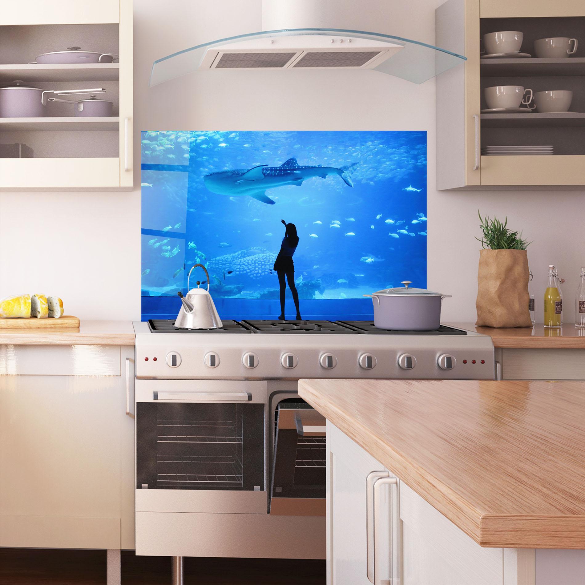 Panou Sticla Bucatarie Aquarium Girl mockup 1