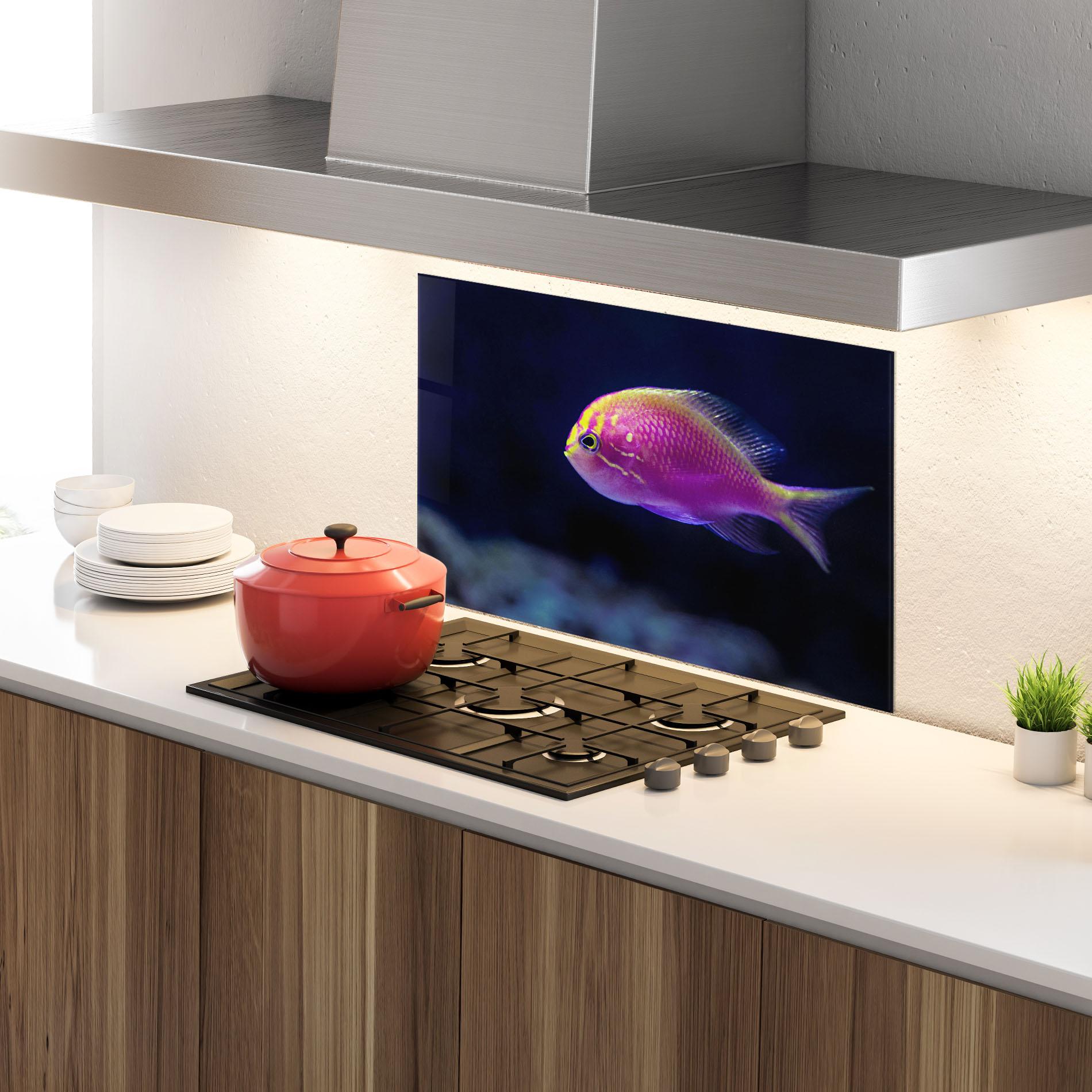 Panou Sticla Bucatarie Angry Pink Fish mockup 4