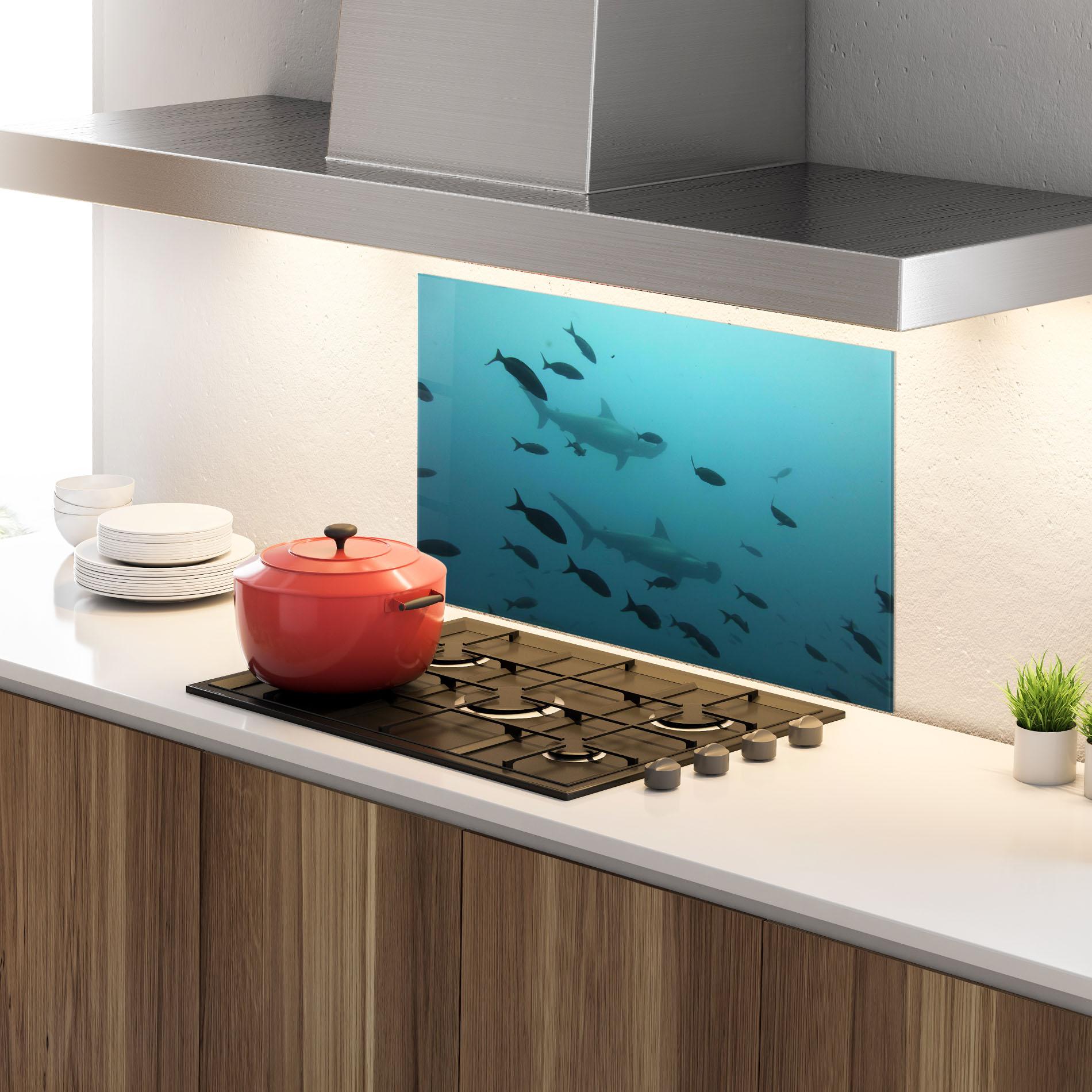 Panou Sticla Bucatarie Fish Shilouette mockup 4