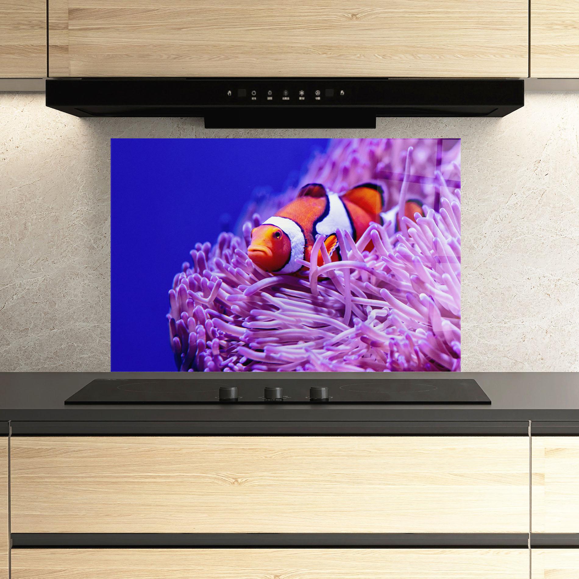 Panou Sticla Bucatarie Angry Nemo mockup 3