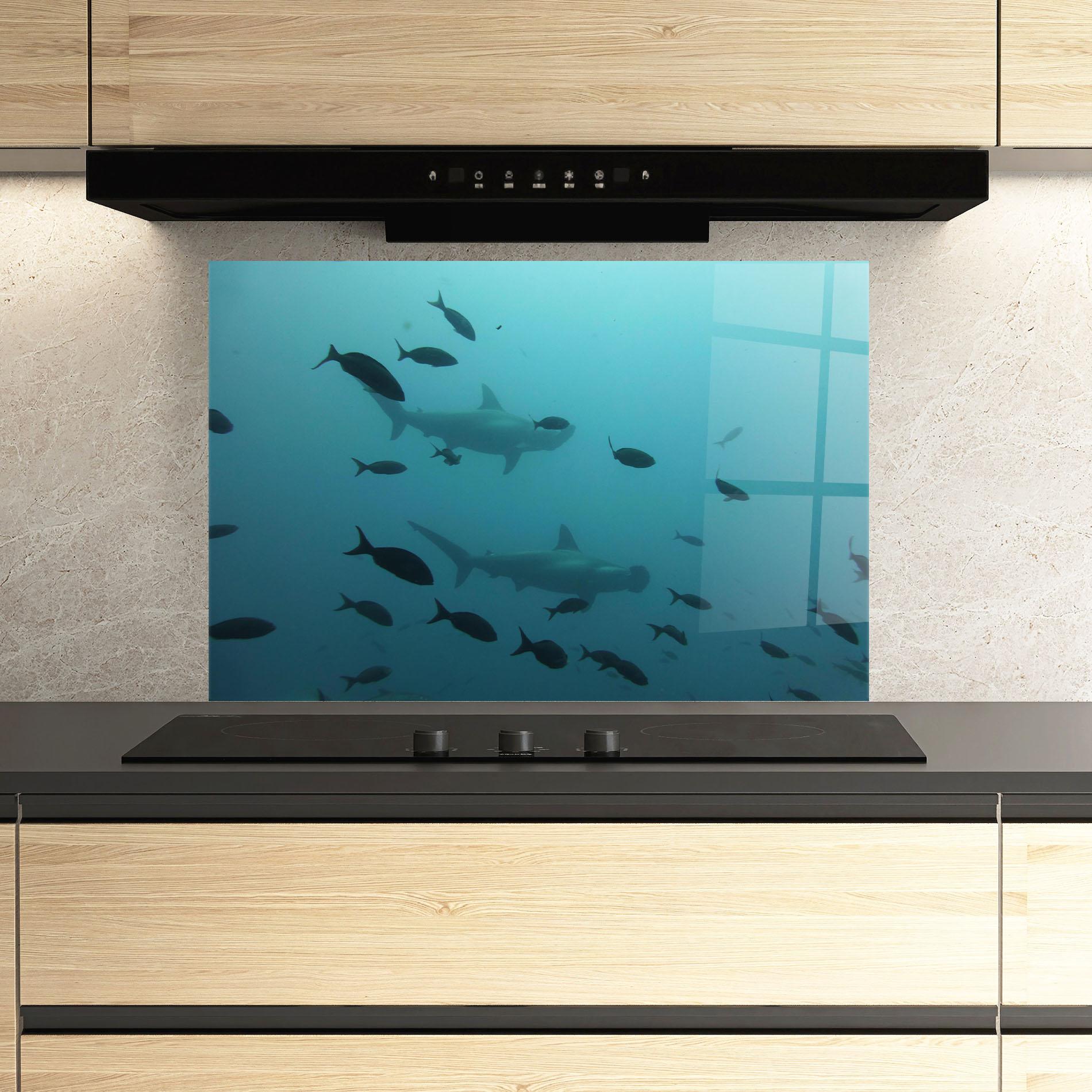Panou Sticla Bucatarie Fish Shilouette mockup 3