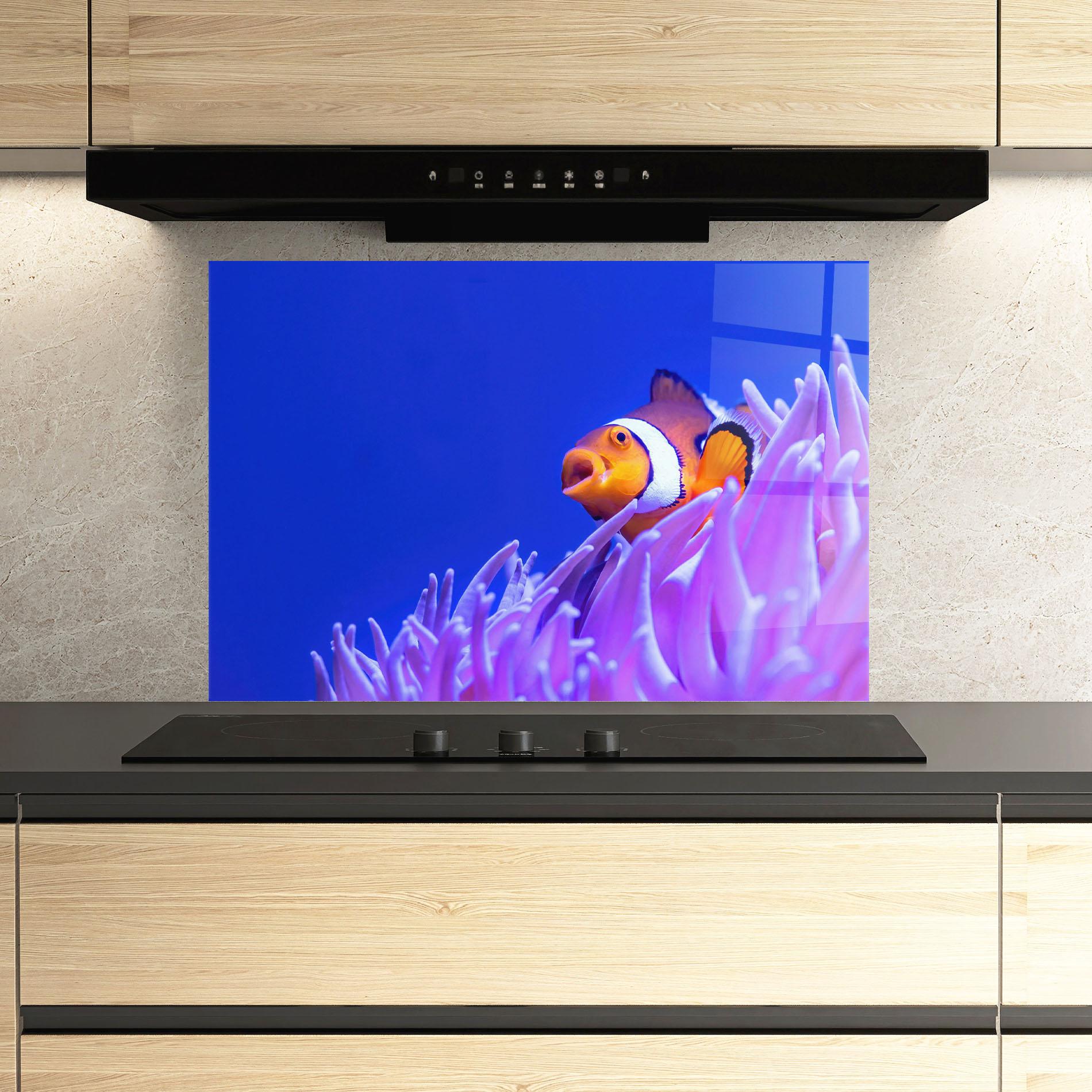 Panou Sticla Bucatarie Hungry Nemo mockup 3