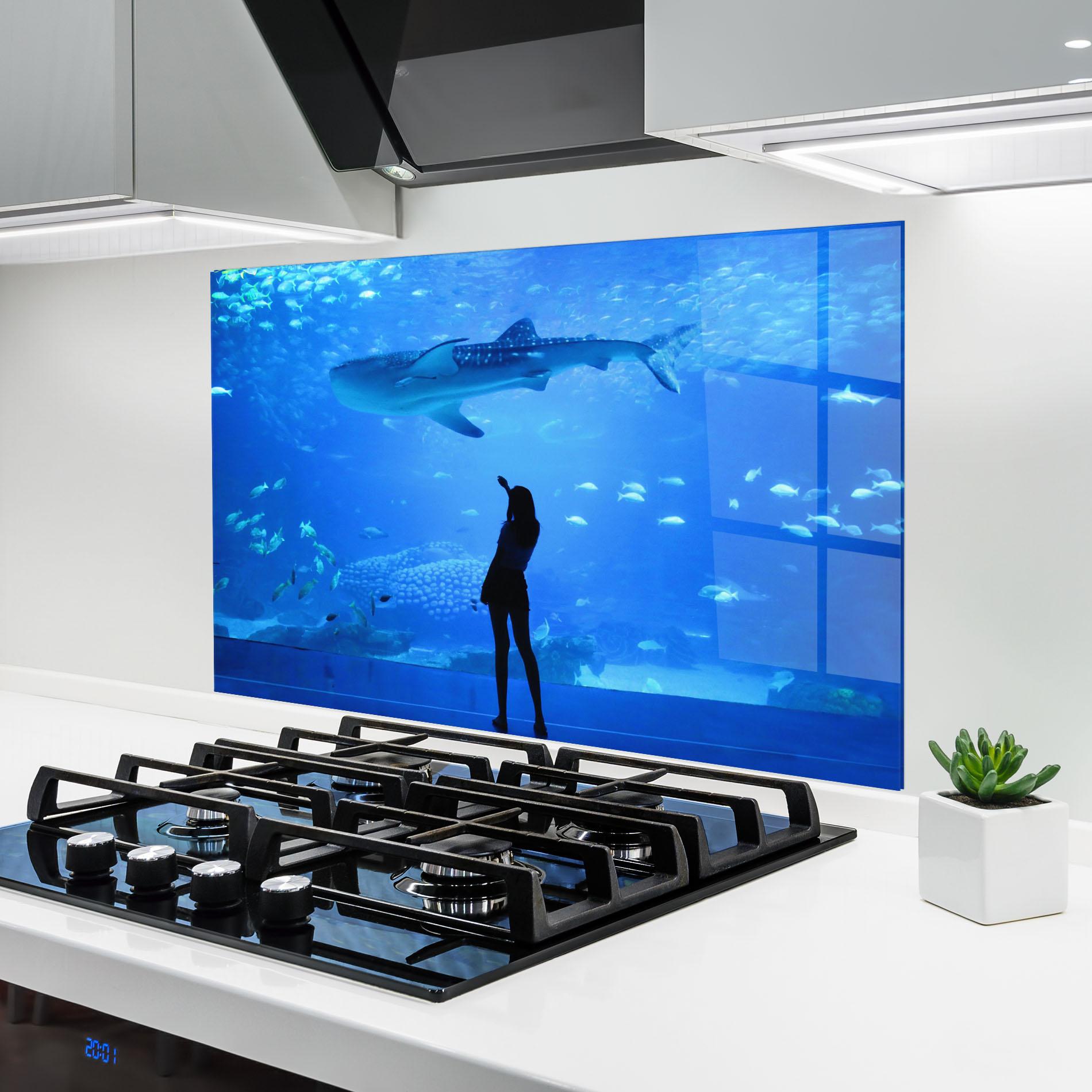 Panou Sticla Bucatarie Aquarium Girl mockup 6