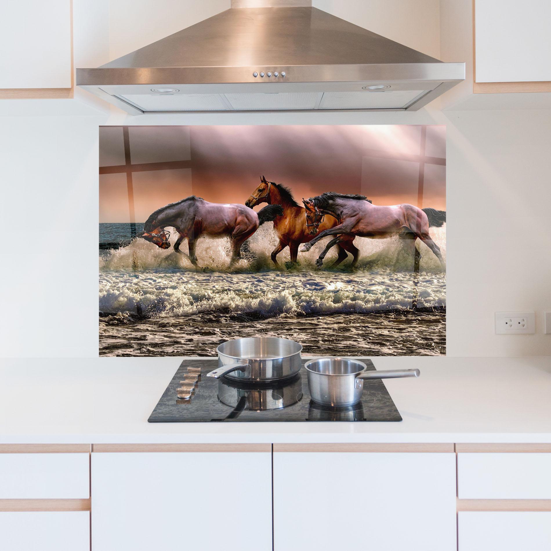 Panou Sticla Bucatarie Horse In Sea mockup 5