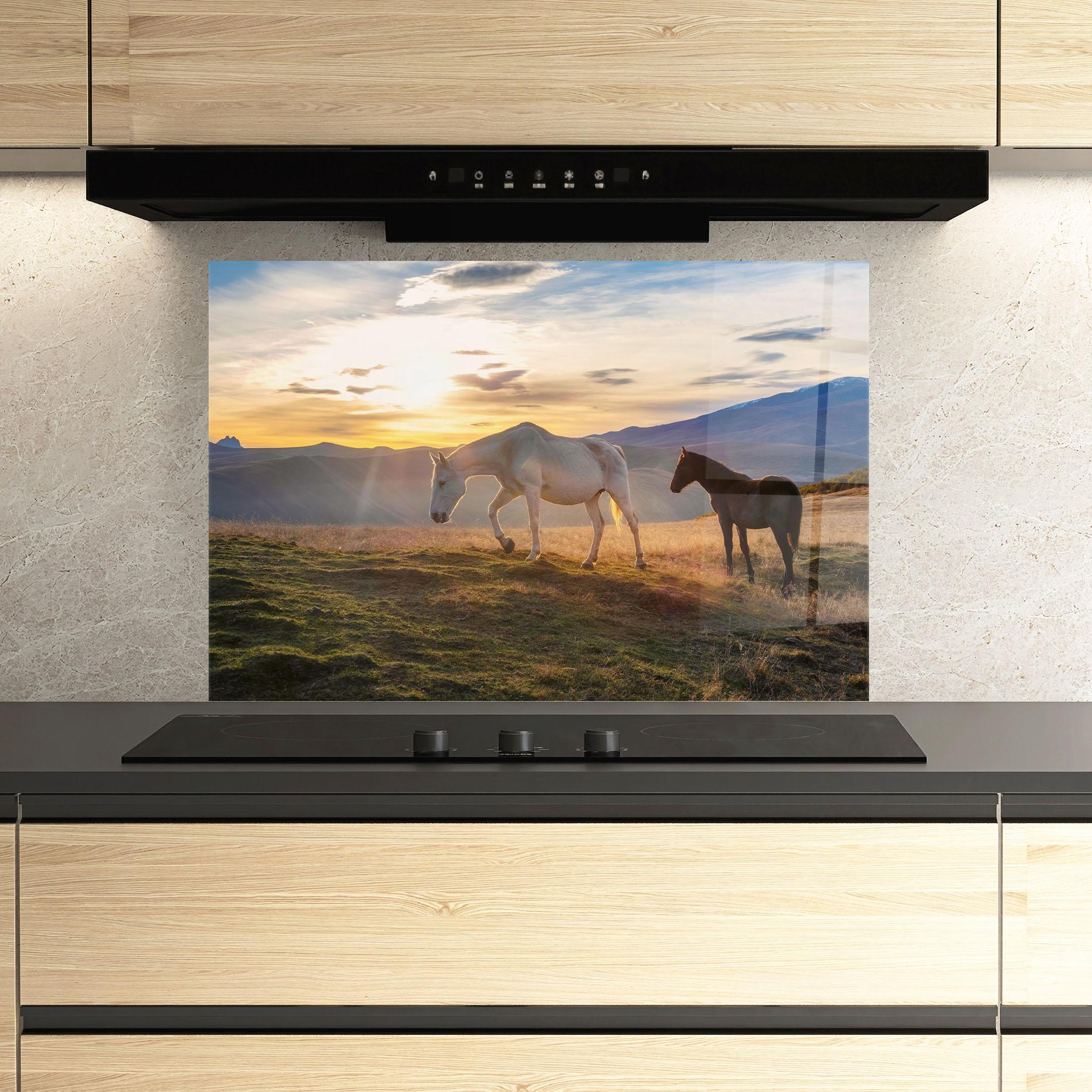 Panou Sticla Bucatarie Mountain White Horse mockup 3