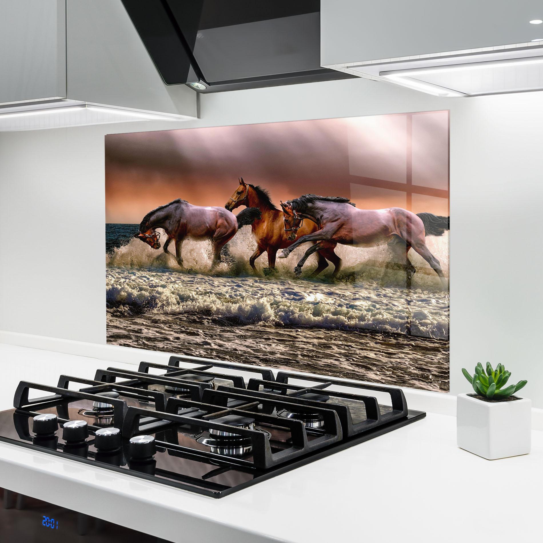 Panou Sticla Bucatarie Horse In Sea mockup 6