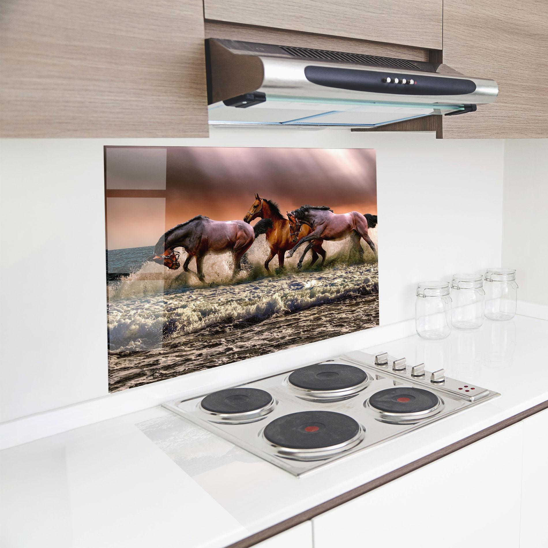 Panou Sticla Bucatarie Horse In Sea mockup 8