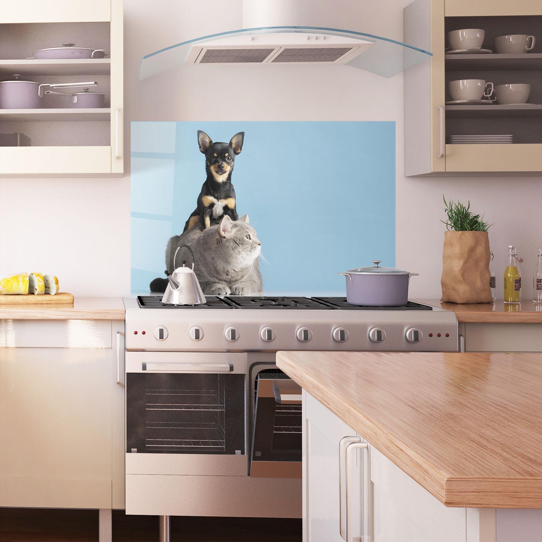 Panou Sticla Bucatarie Dog Grey Cat mockup 1