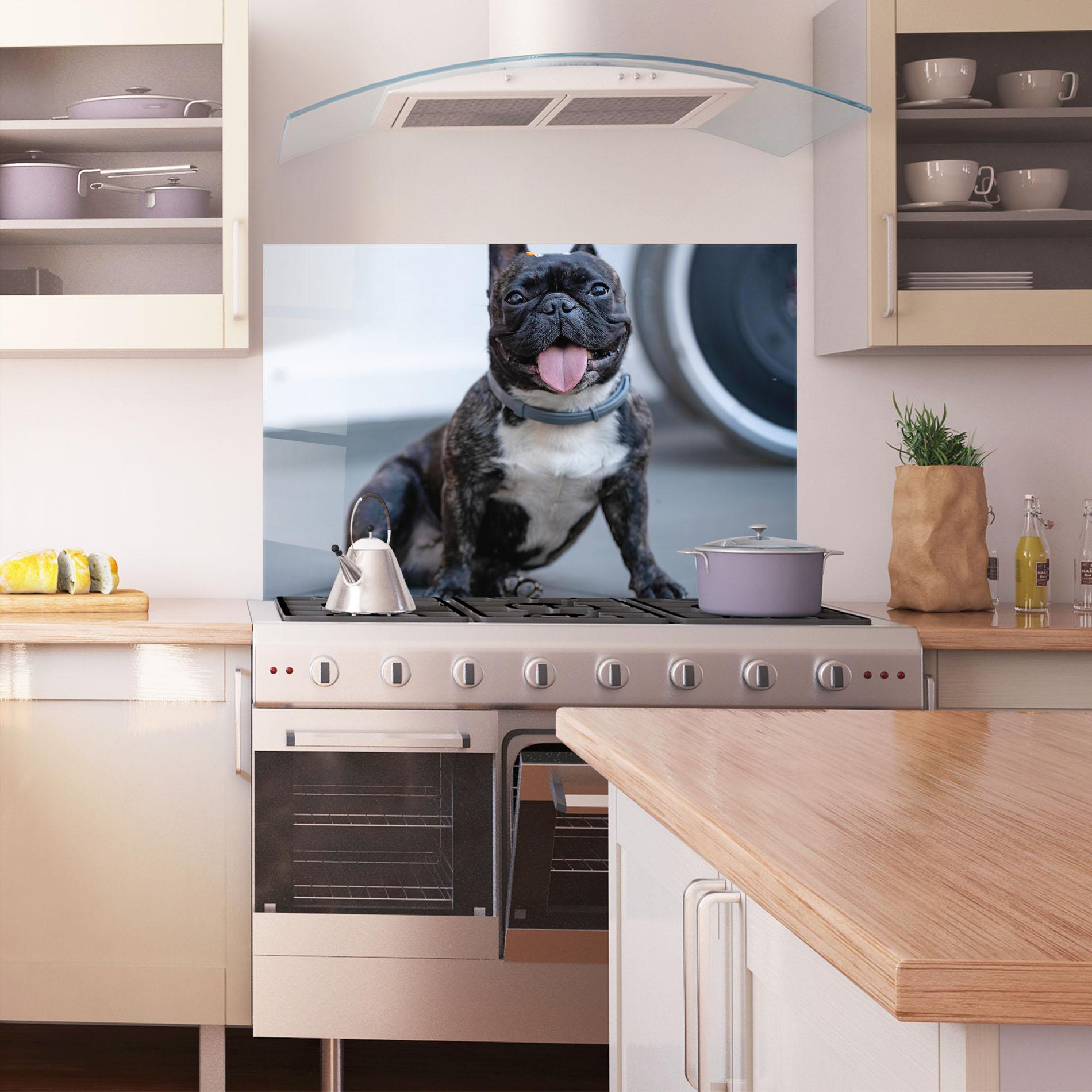 Panou Sticla Bucatarie Happy Black Dog mockup 1