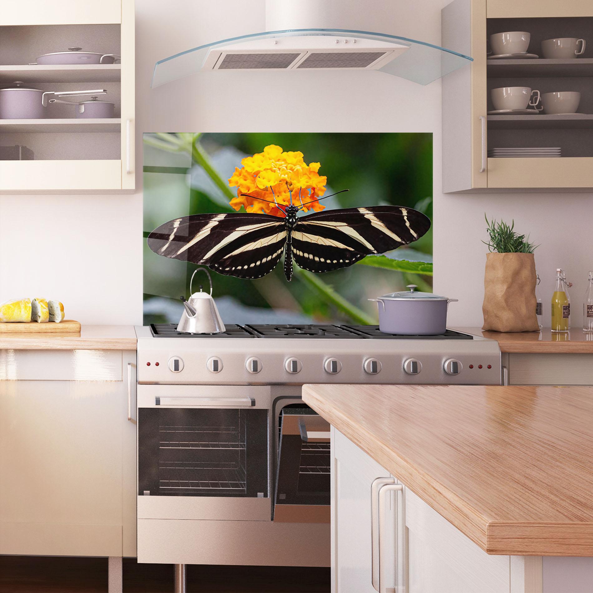 Panou Sticla Bucatarie Big Wings Butterfly mockup 1
