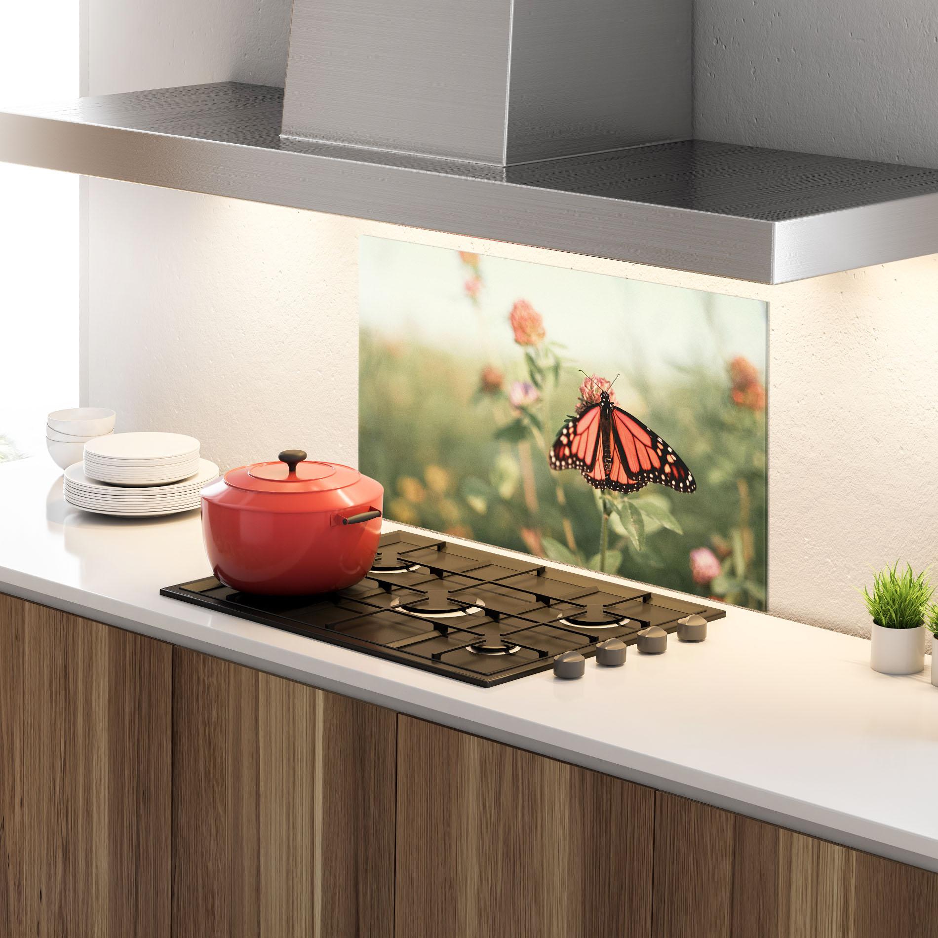 Panou Sticla Bucatarie Light Red Butterfly mockup 4
