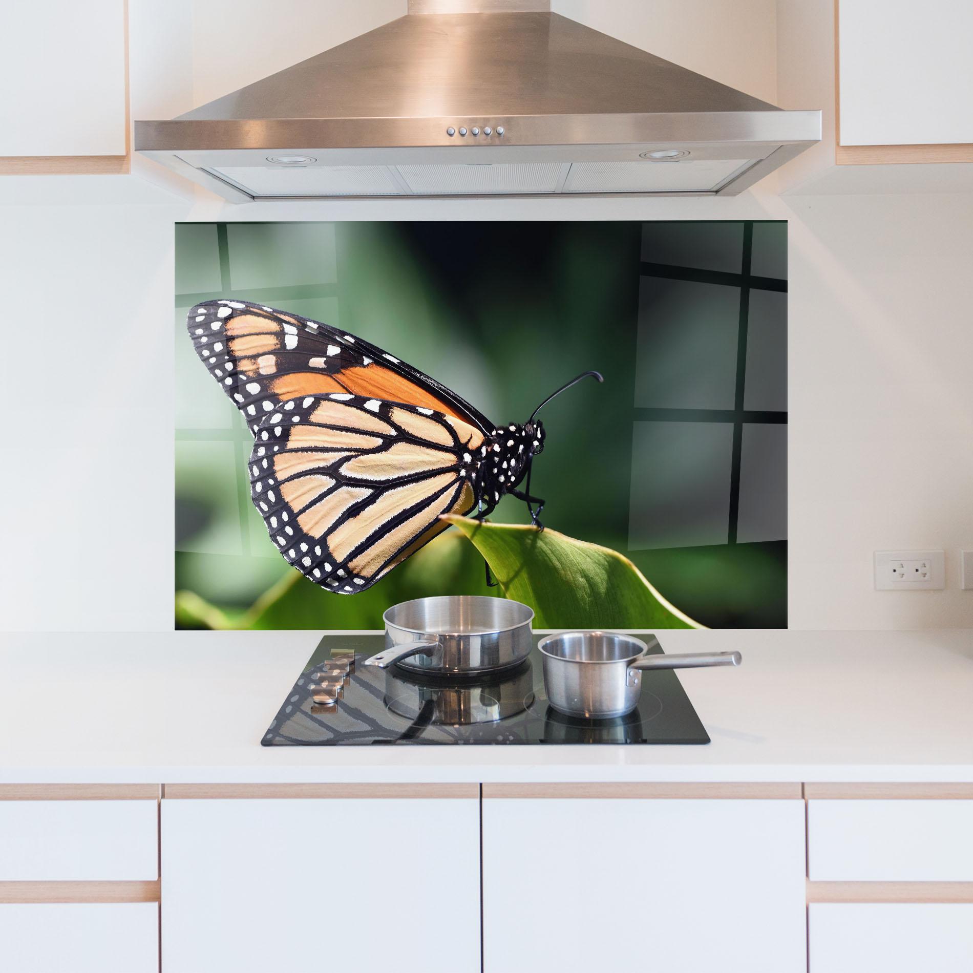 Panou Sticla Bucatarie Light Orange Butterfly mockup 5