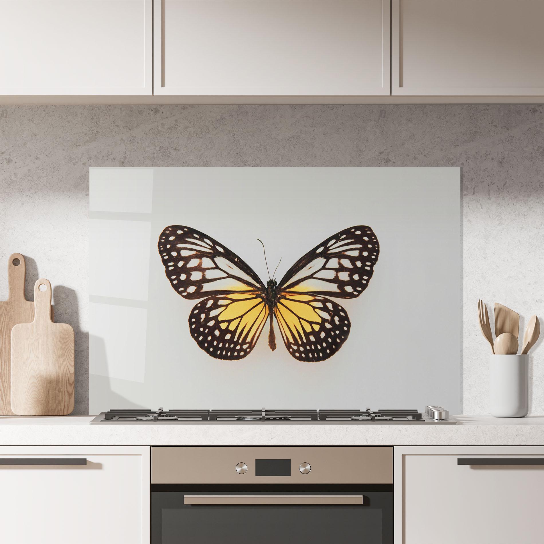 Panou Sticla Bucatarie Butterfly On Grey mockup 7
