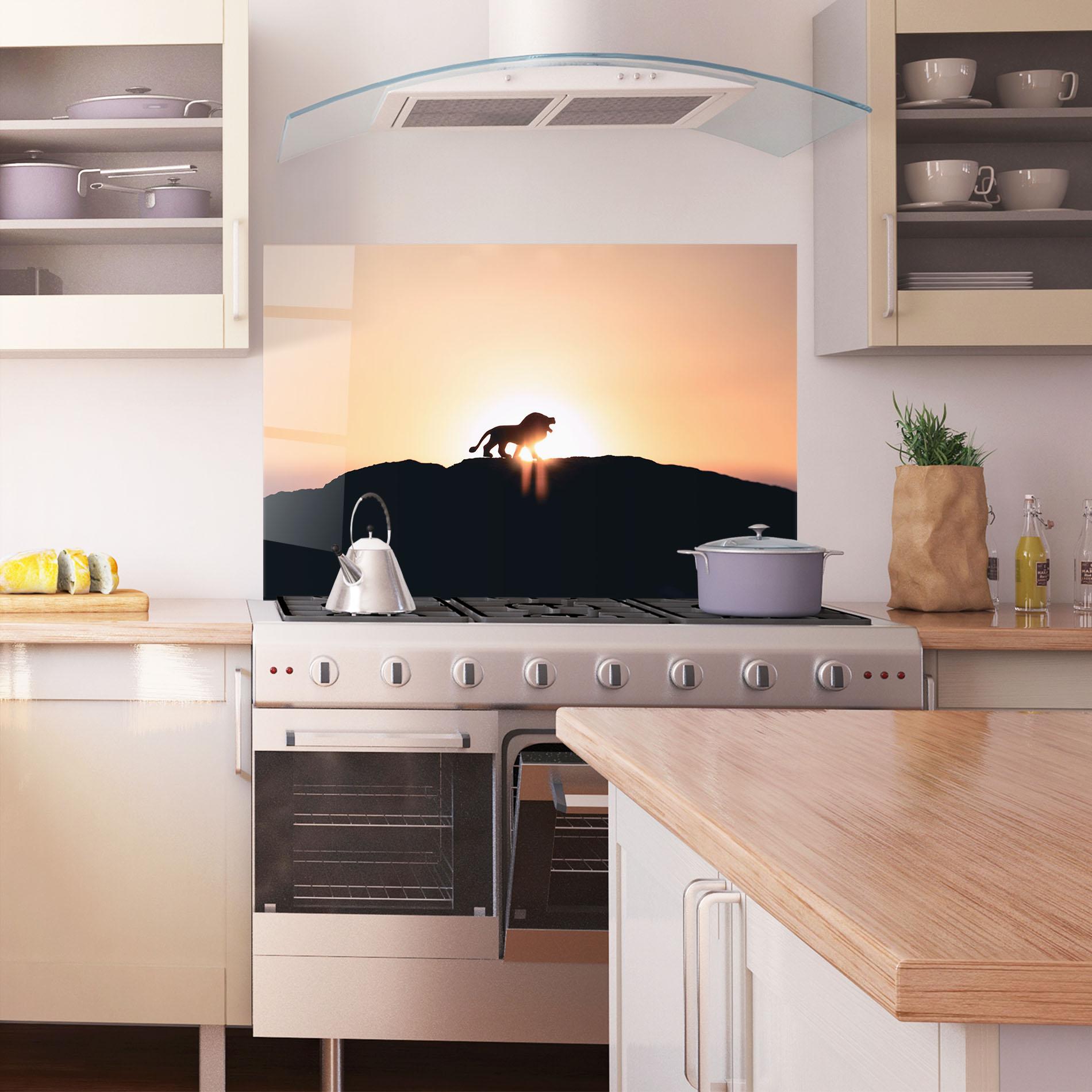 Panou Sticla Bucatarie Lion Shilouette mockup 1