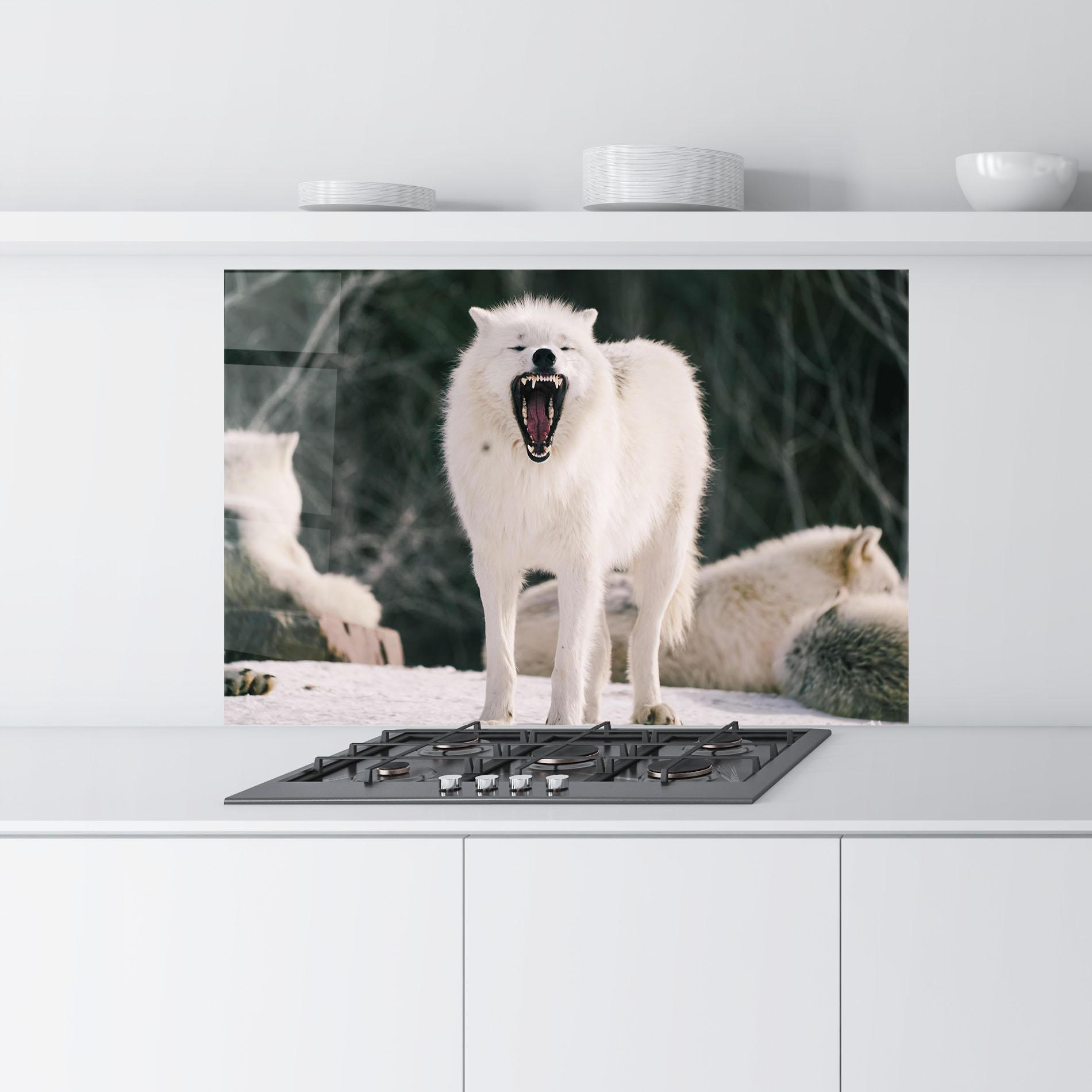 Panou Sticla Bucatarie Laughing White Wolf mockup 9