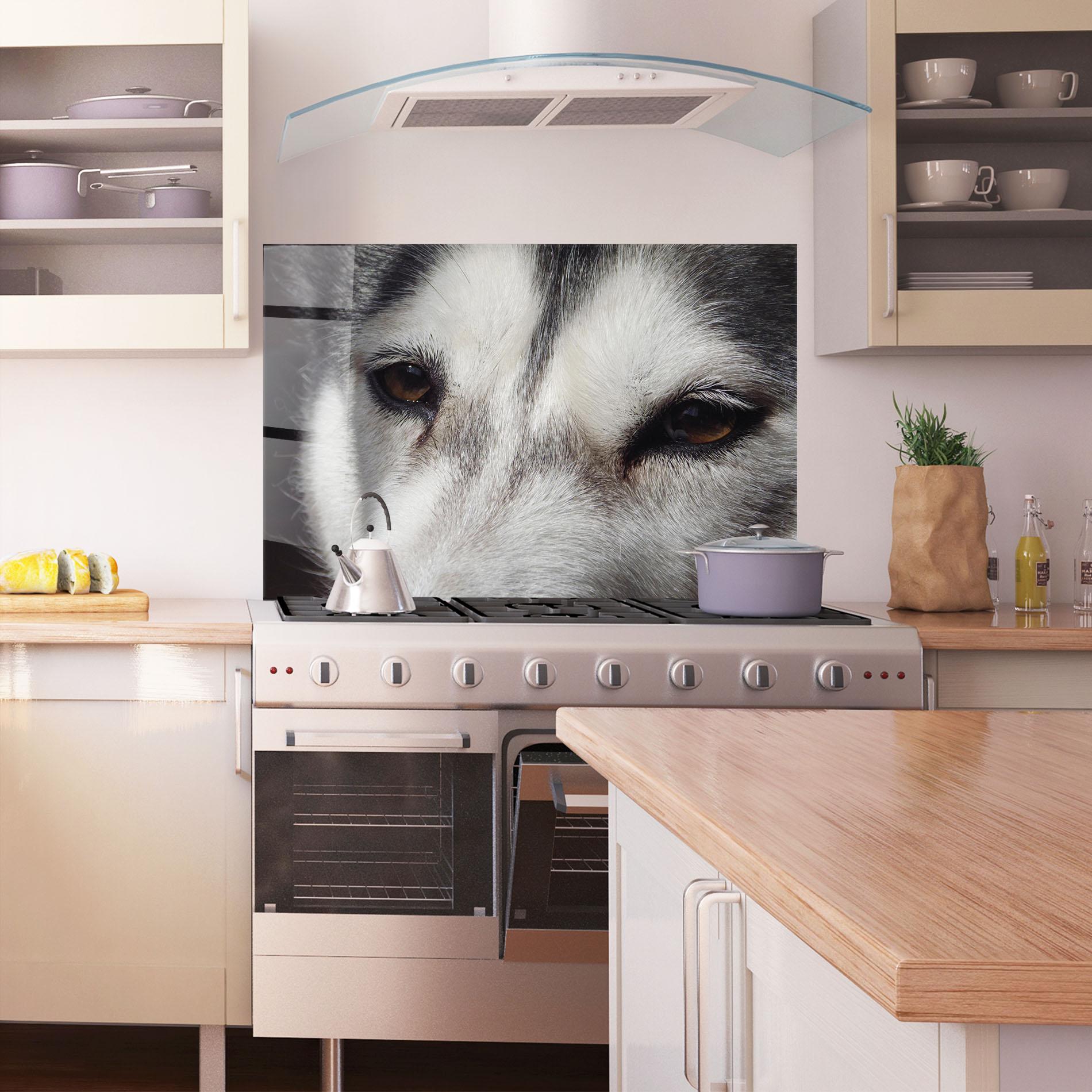 Panou Sticla Bucatarie Close Up Wolf mockup 1