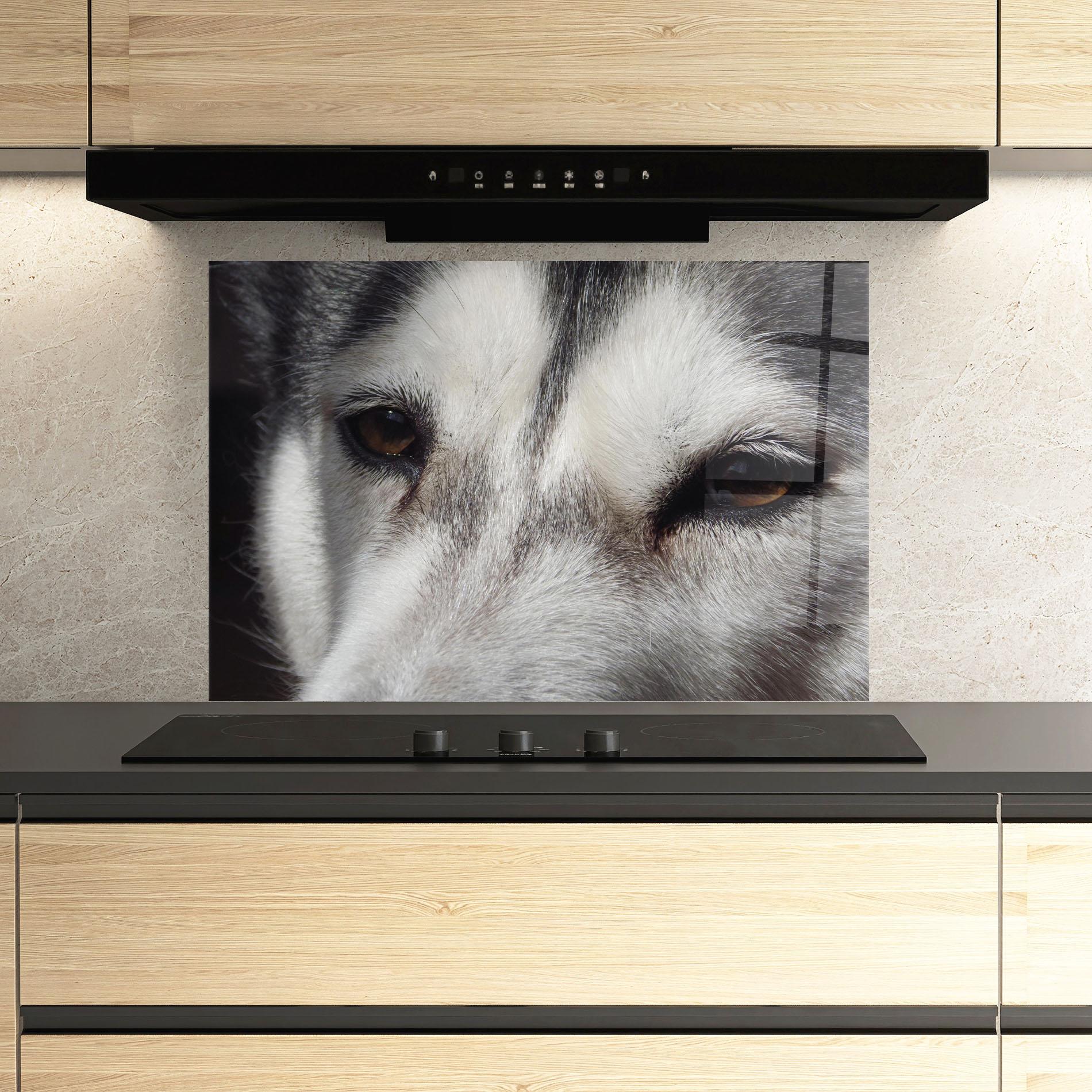 Panou Sticla Bucatarie Close Up Wolf mockup 3
