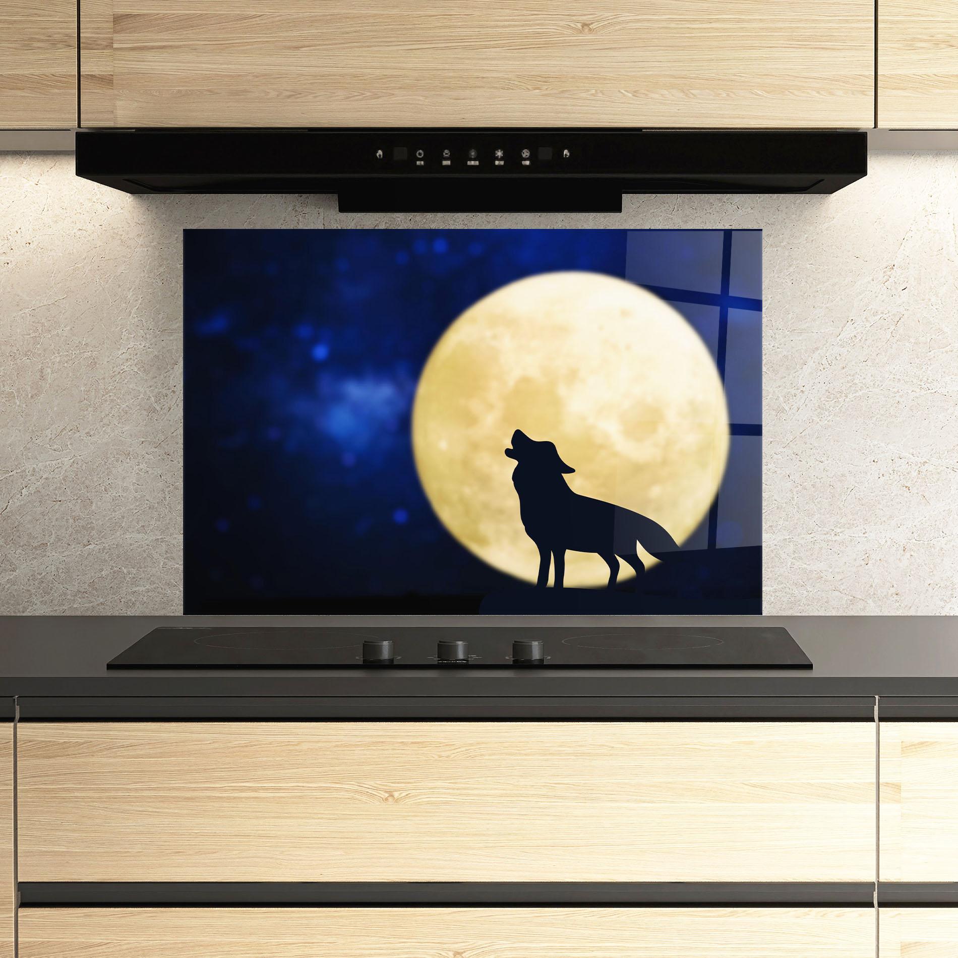 Panou Sticla Bucatarie Howling Wolf Silhouette mockup 3