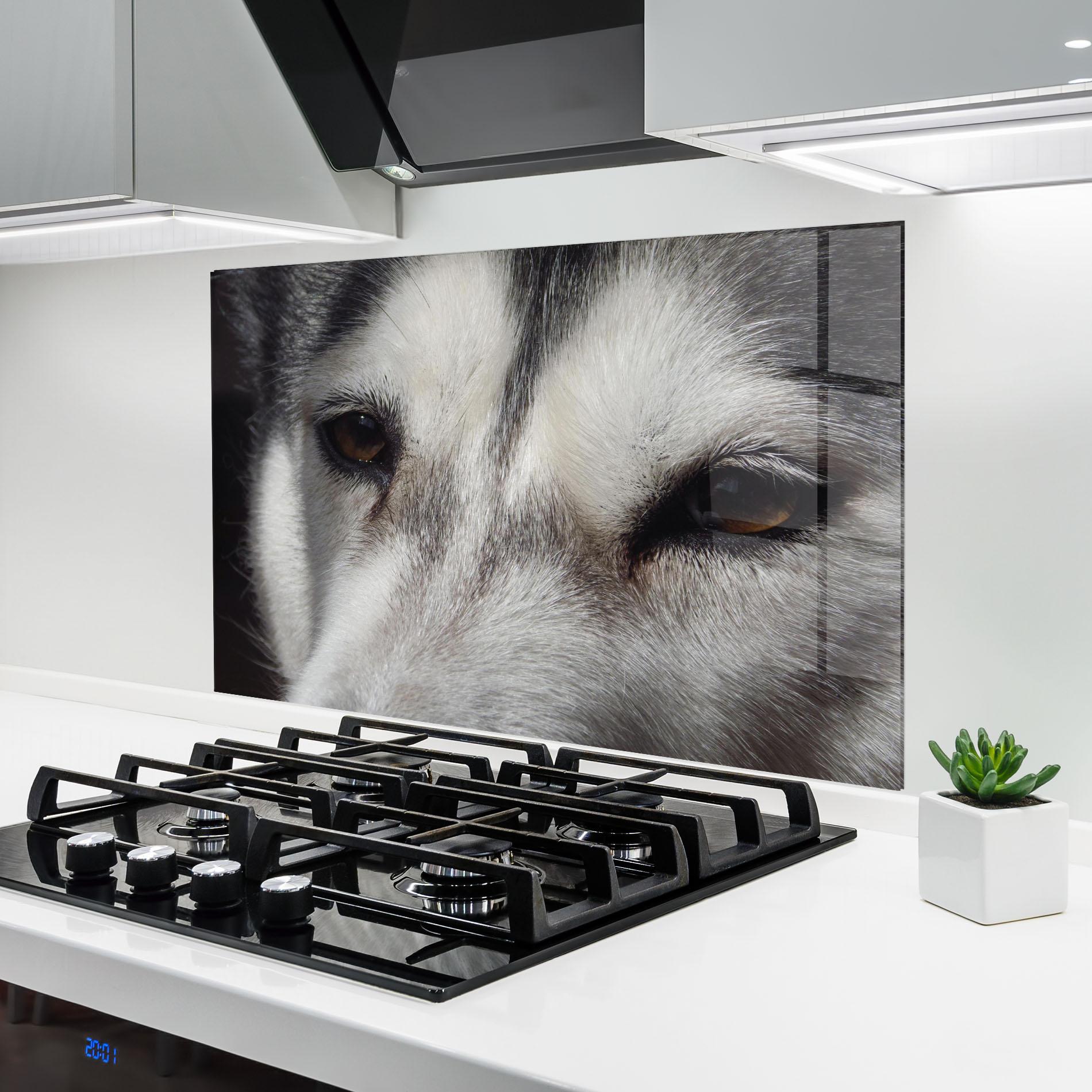 Panou Sticla Bucatarie Close Up Wolf mockup 6