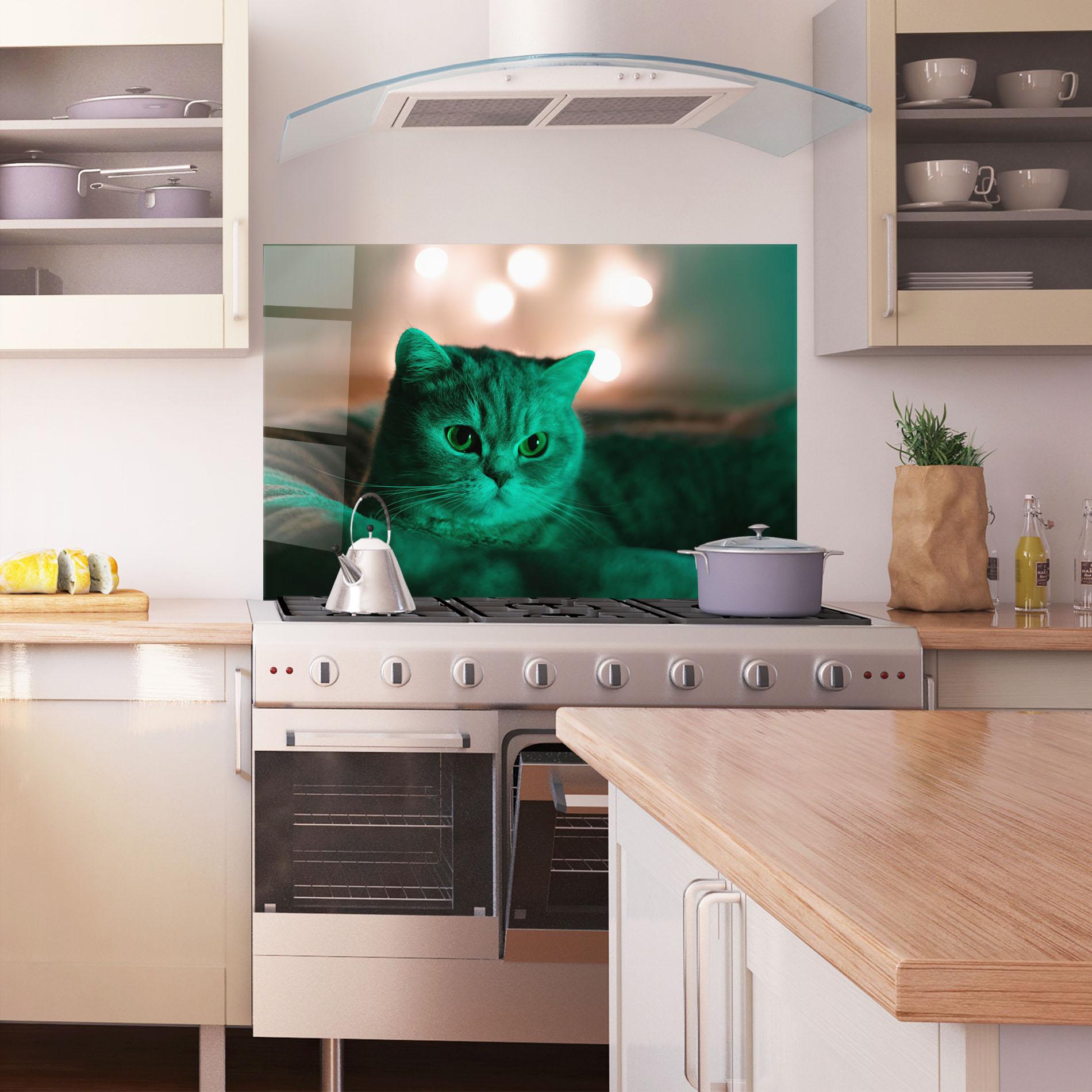 Panou Sticla Bucatarie Green Light Cat mockup 1