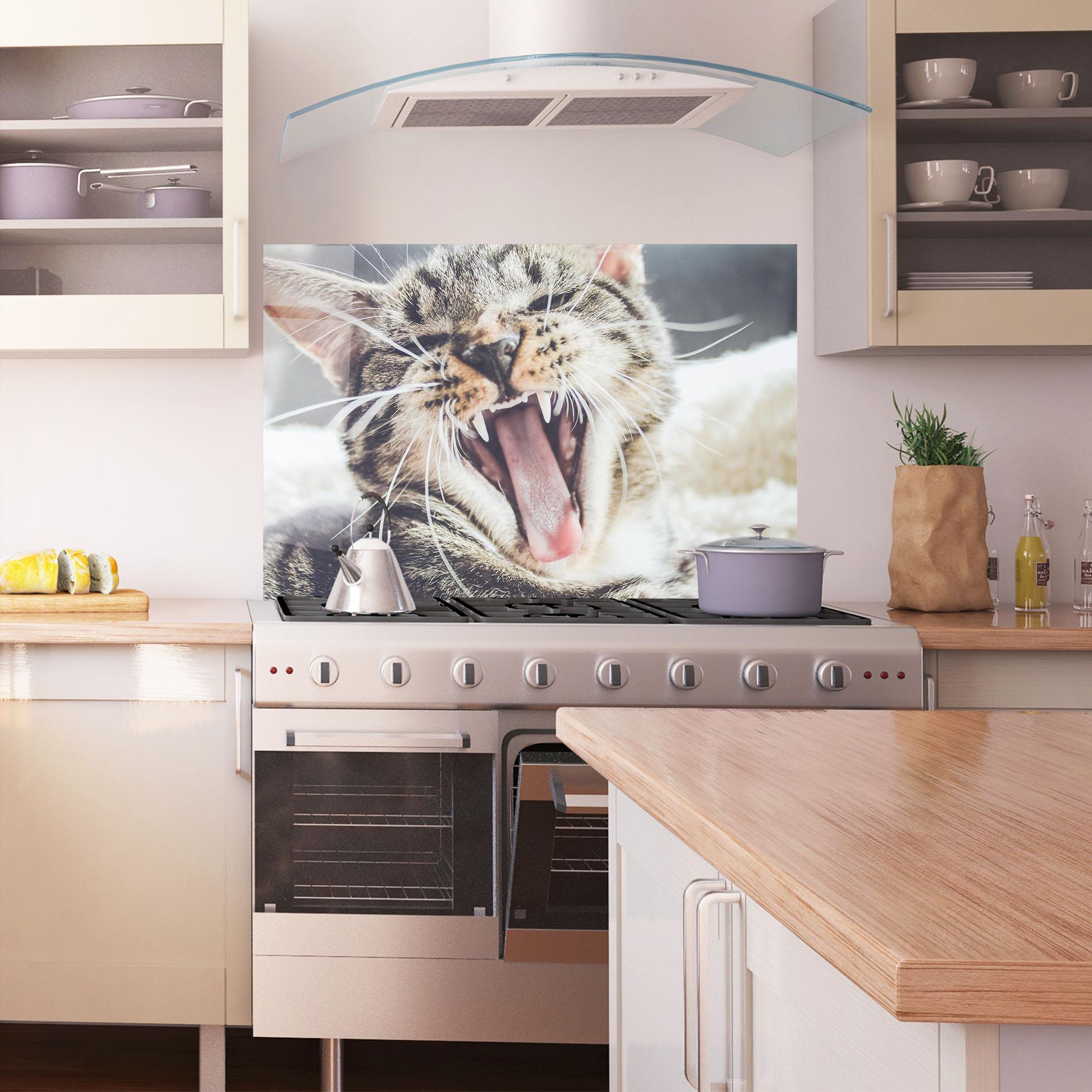 Panou Sticla Bucatarie Wroar Cat mockup 1