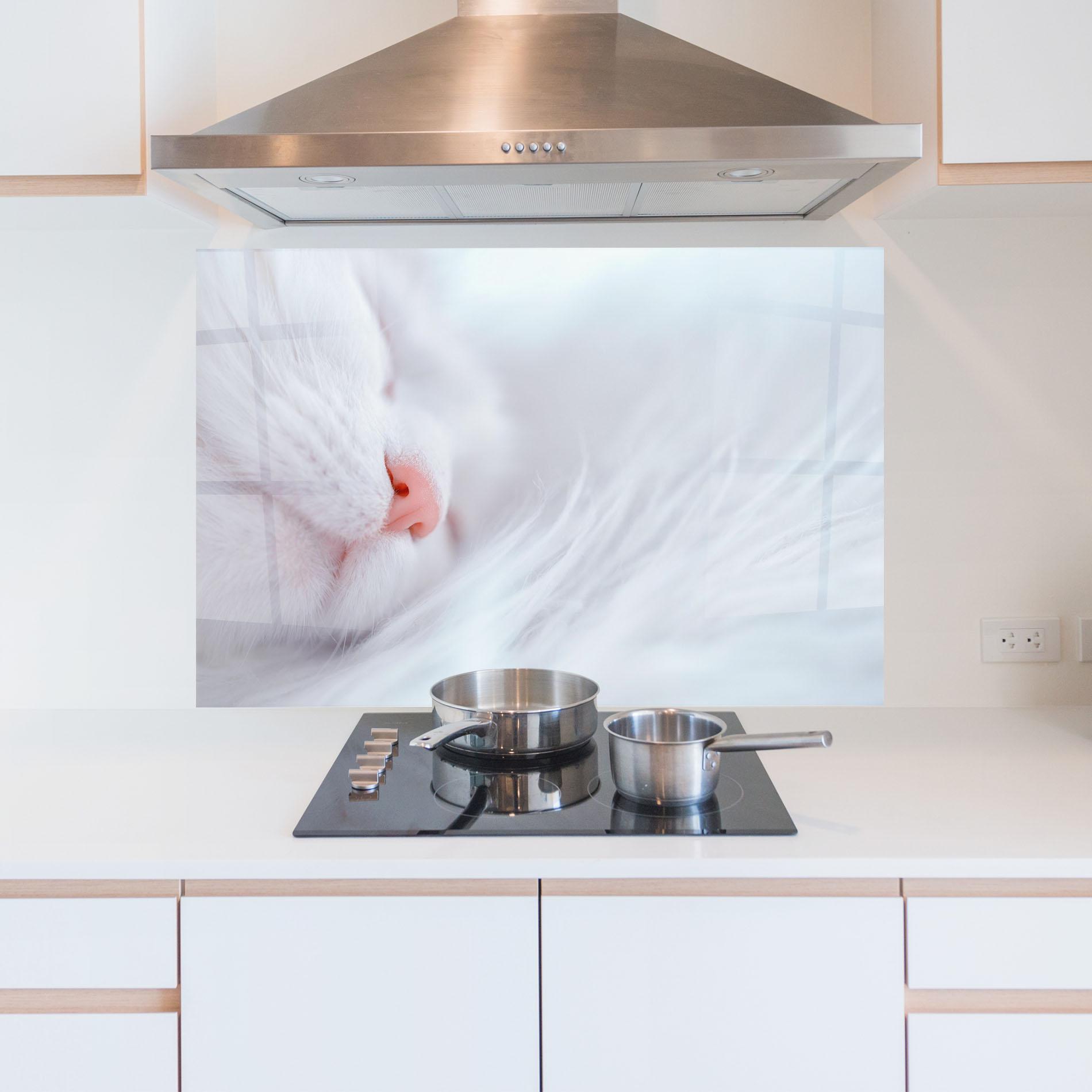Panou Sticla Bucatarie Dreamy White Cat mockup 5