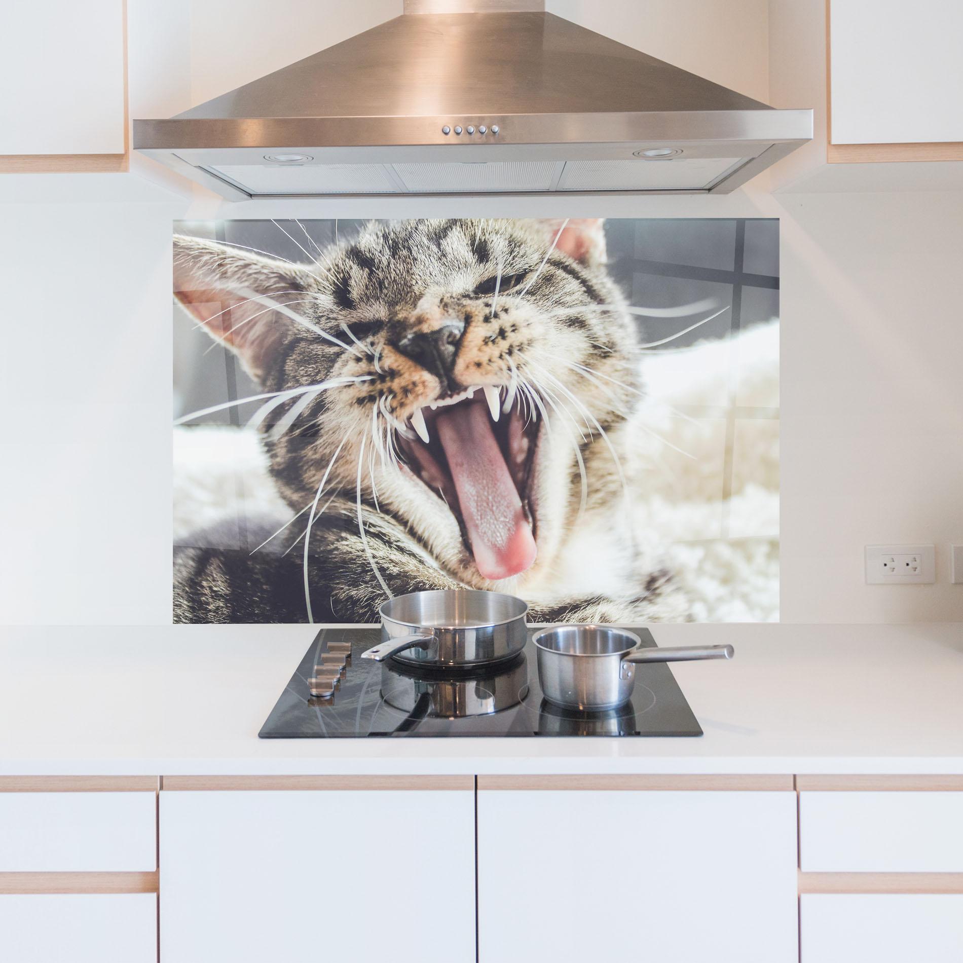 Panou Sticla Bucatarie Wroar Cat mockup 5