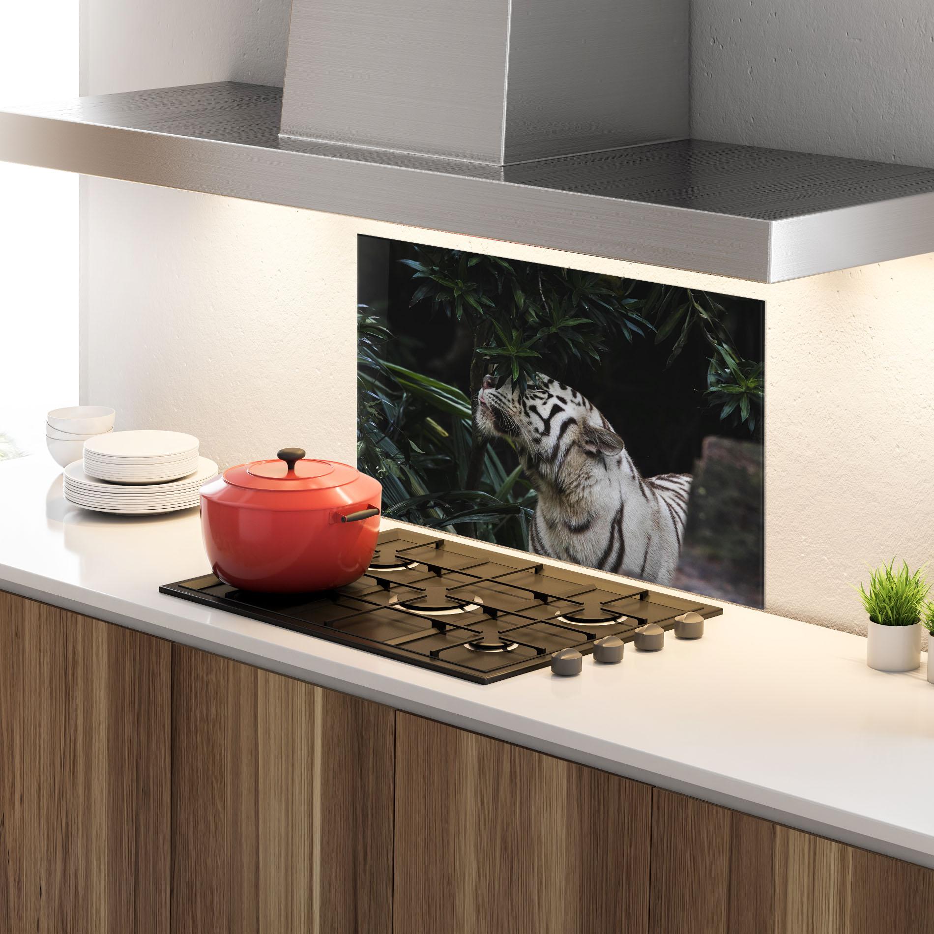 Panou Sticla Bucatarie White Tiger mockup 4