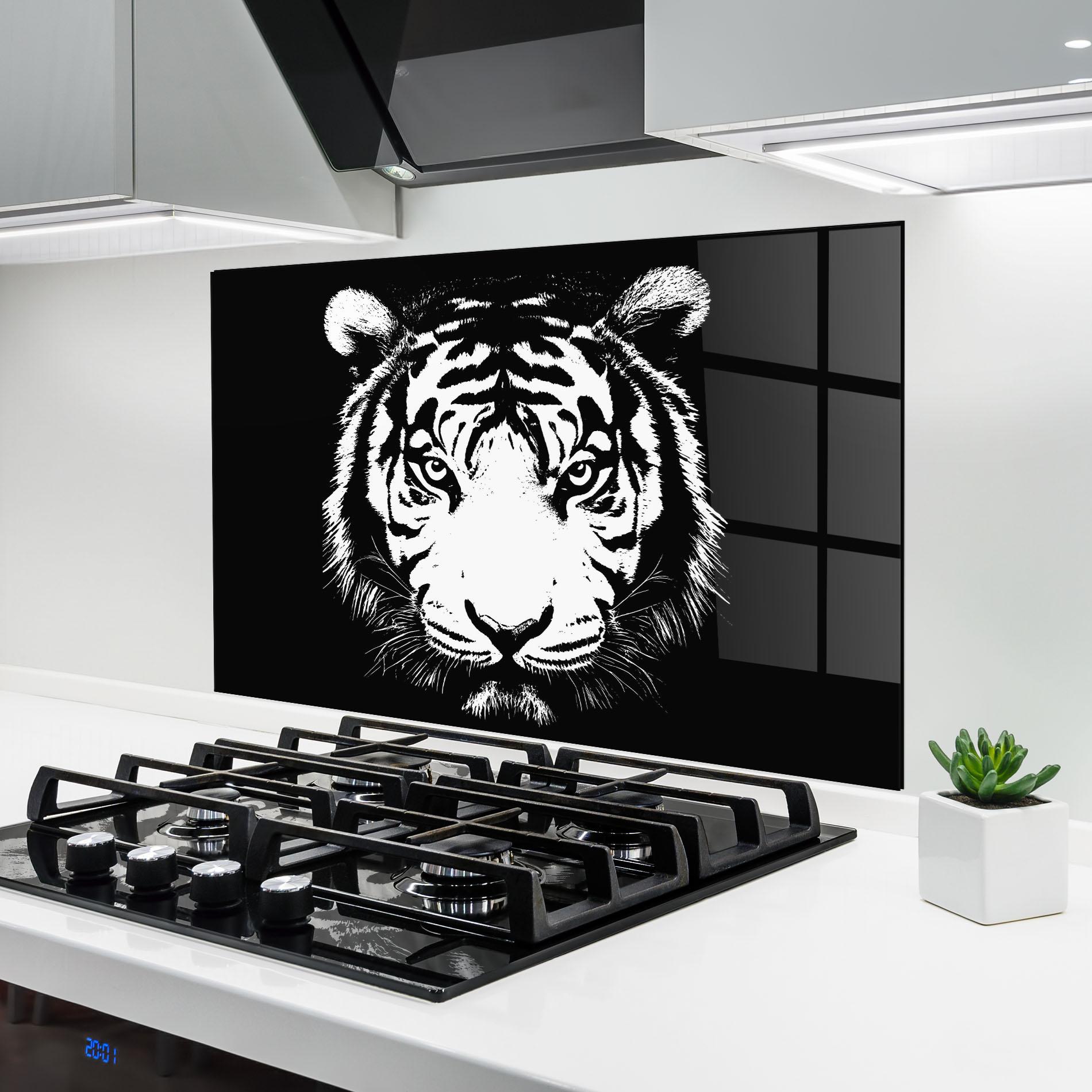 Panou Sticla Bucatarie White Head Tiger mockup 6