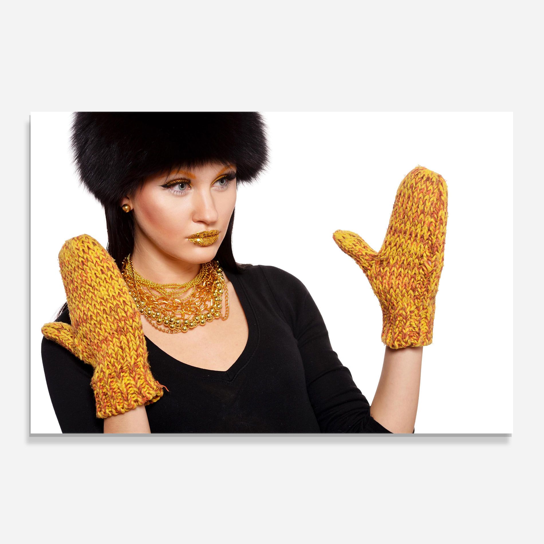 Gold Accessories mockup 0