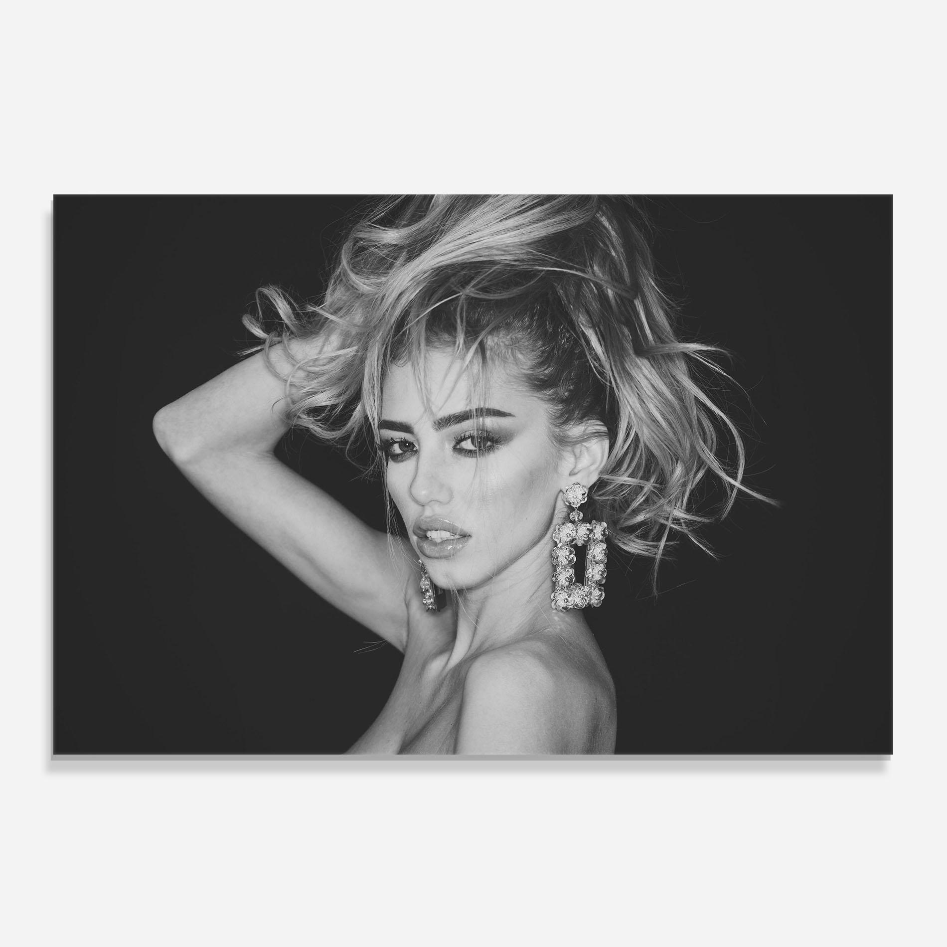 Panou Sticla Bucatarie Grey Flower Earrings mockup 0