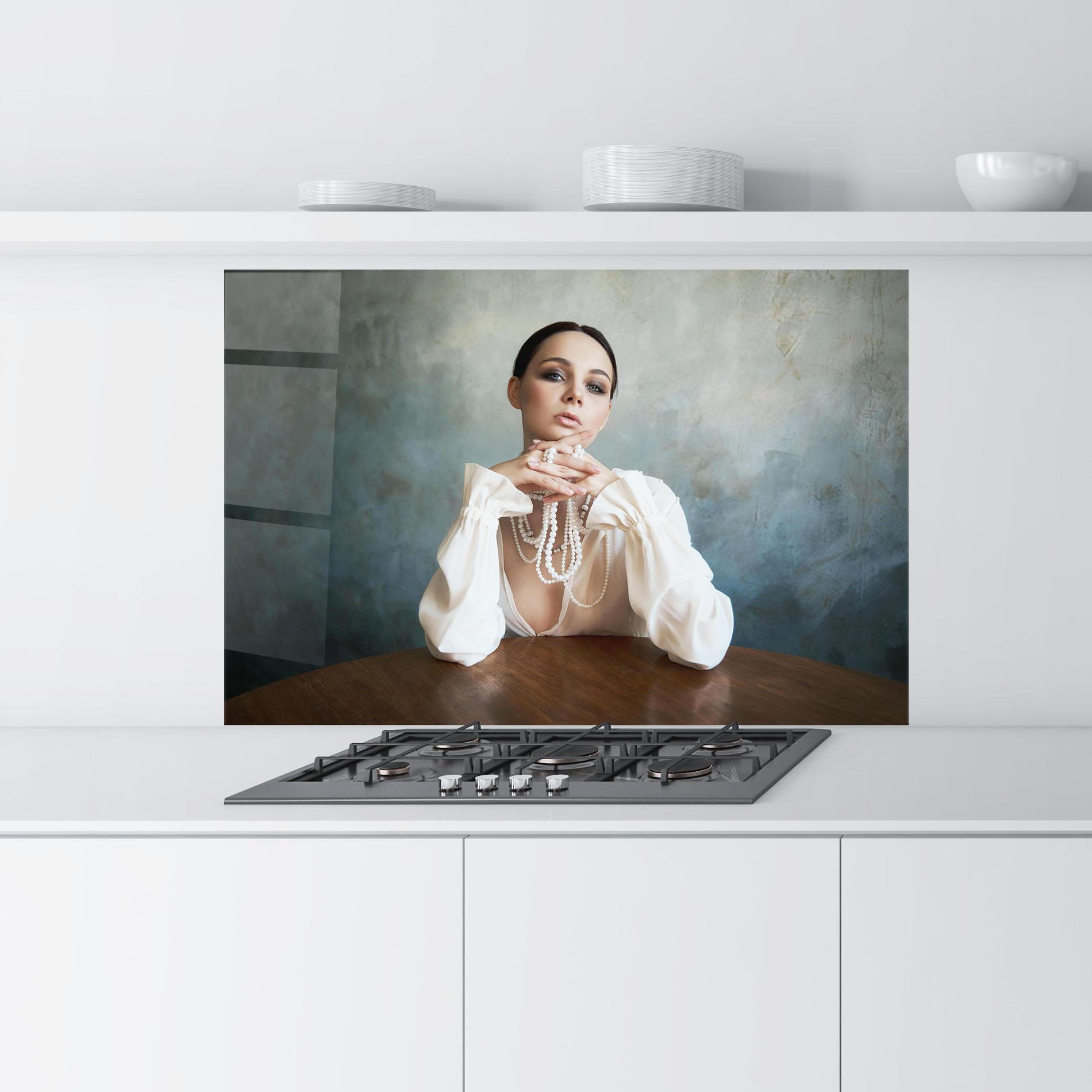 Panou Sticla Bucatarie Girl White Pearls mockup 9