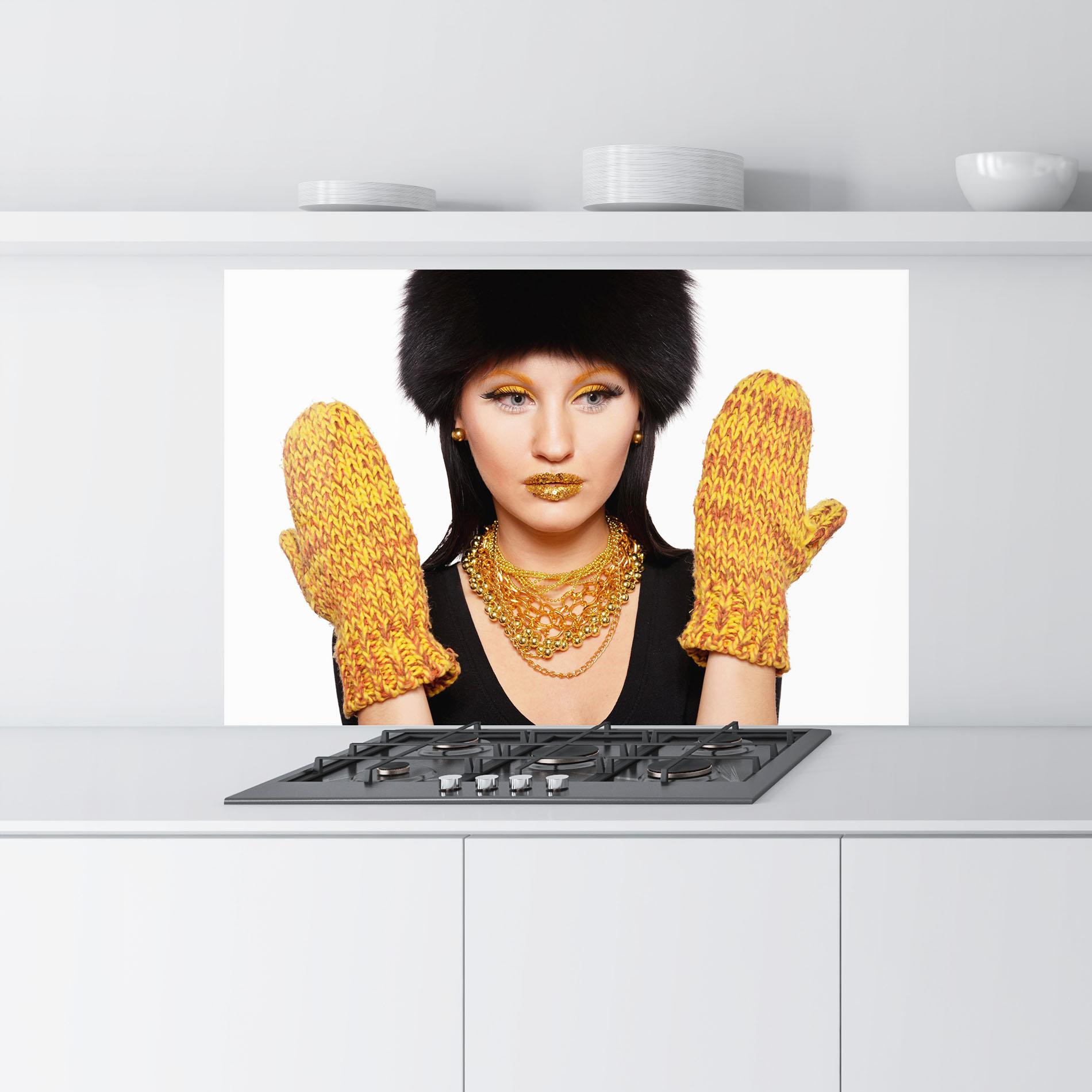 Panou Sticla Bucatarie Iteresting Gold Accessories mockup 9